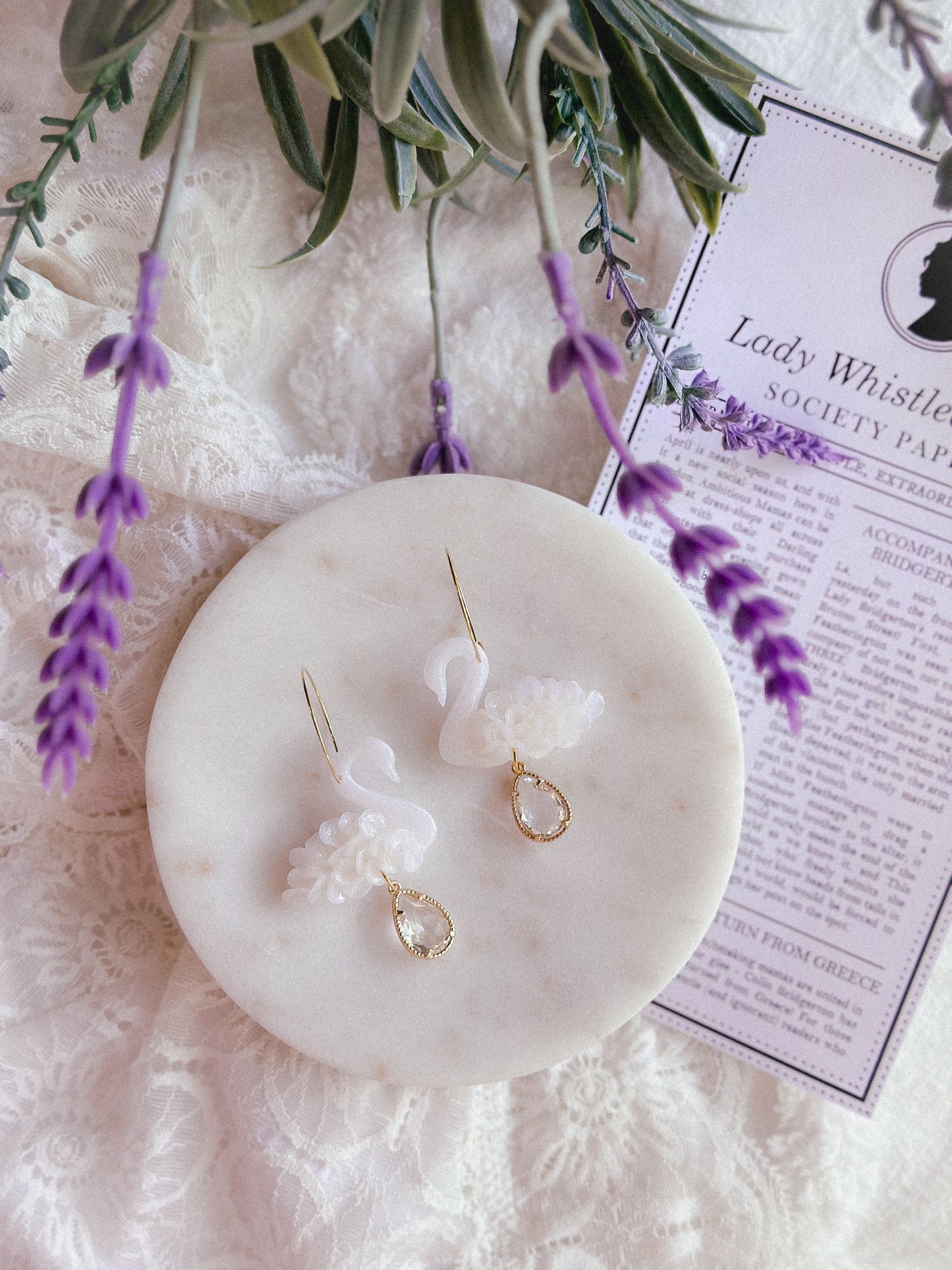Queen Charlotte Crystal Swans