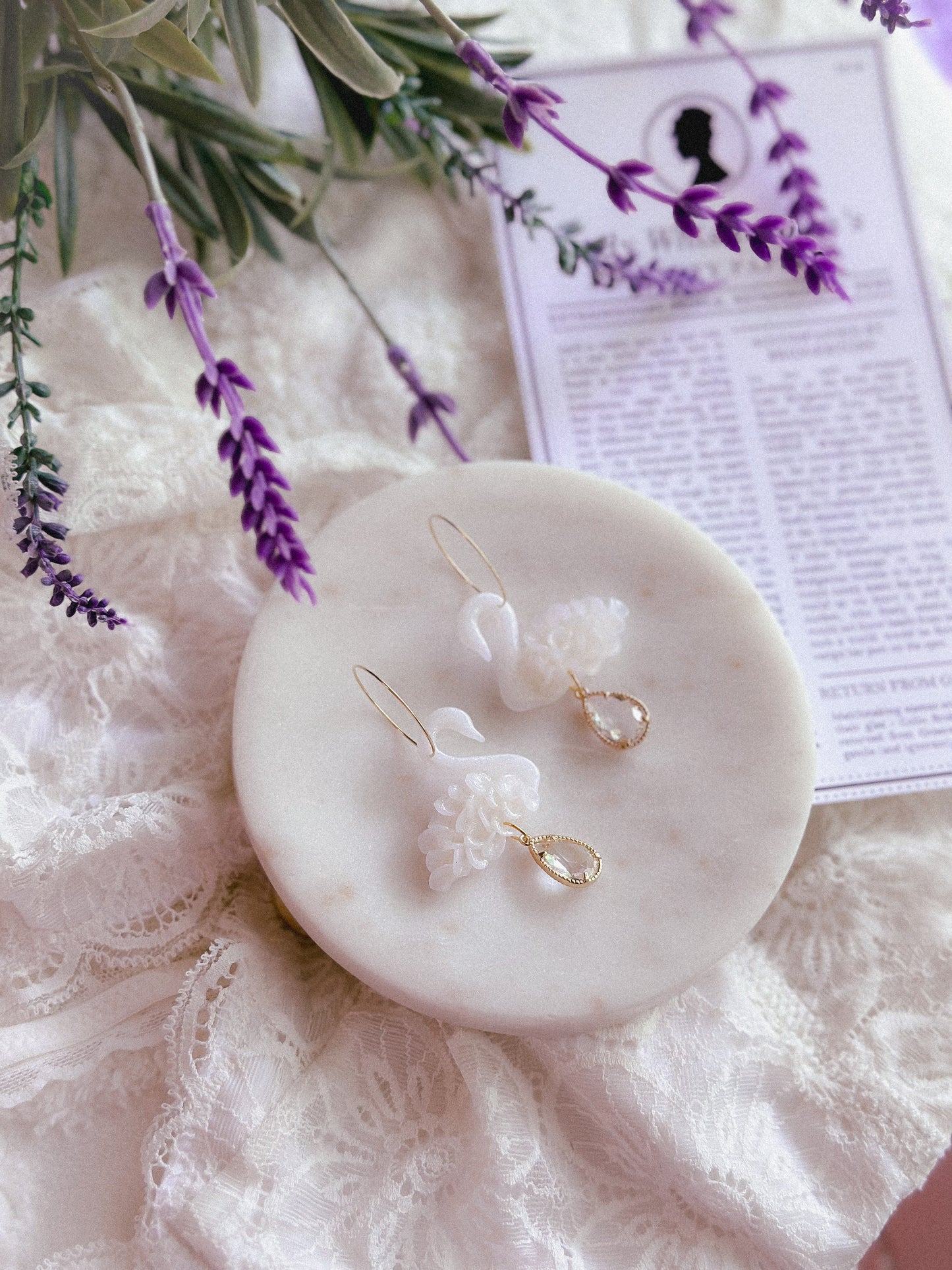 Queen Charlotte Crystal Swans