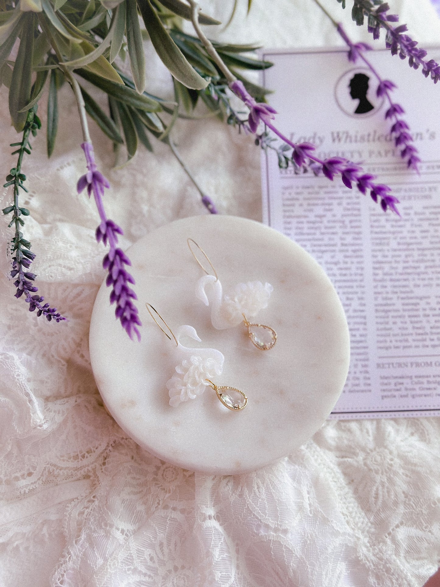 Queen Charlotte Crystal Swans