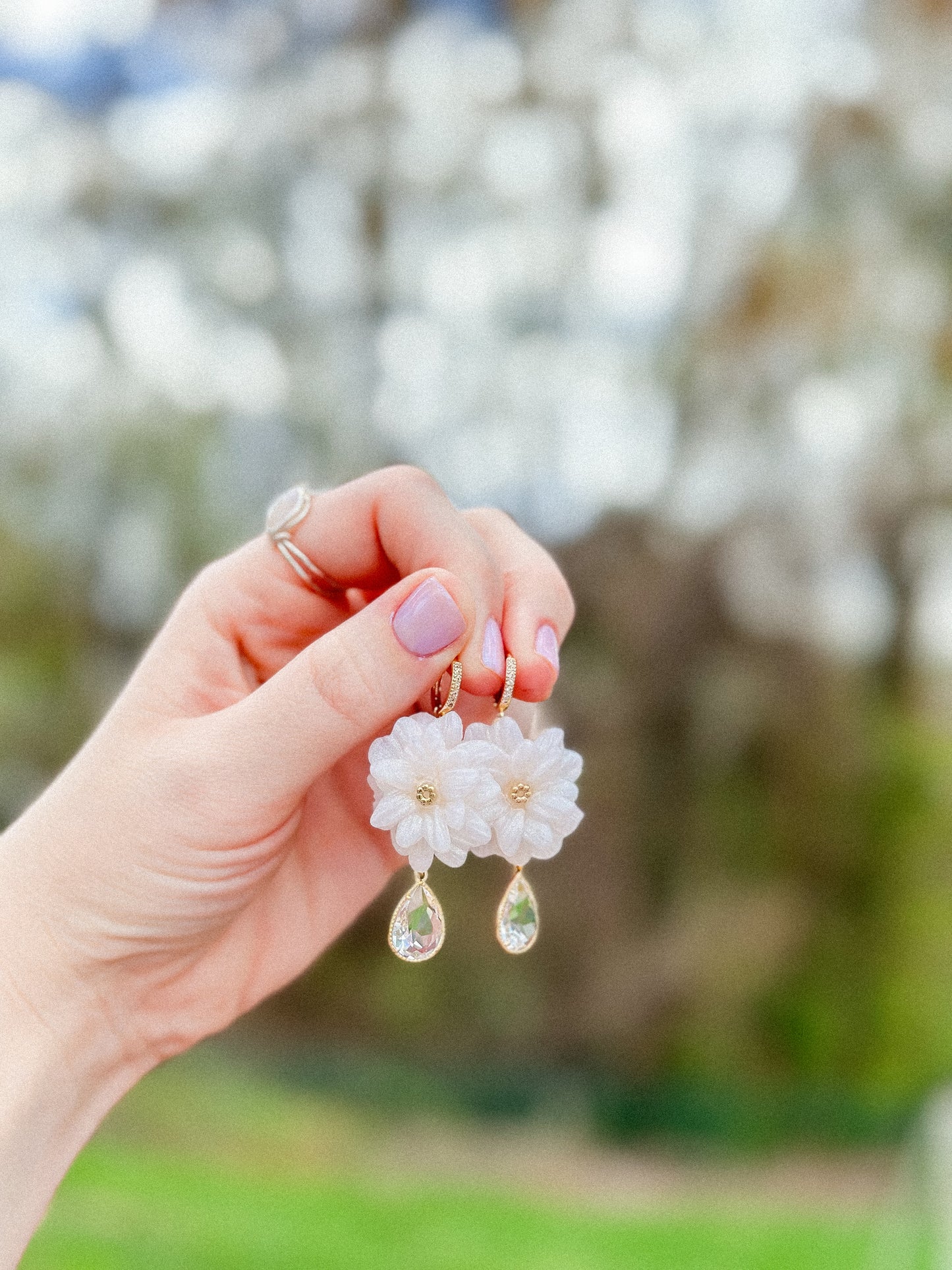 Pearl Shimmer Translucent Flowers w/ Crystals on Huggies