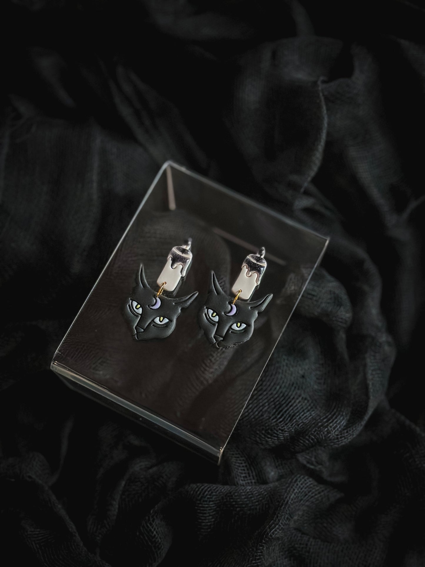 Thackery Binx + Black Flame Candle Drops