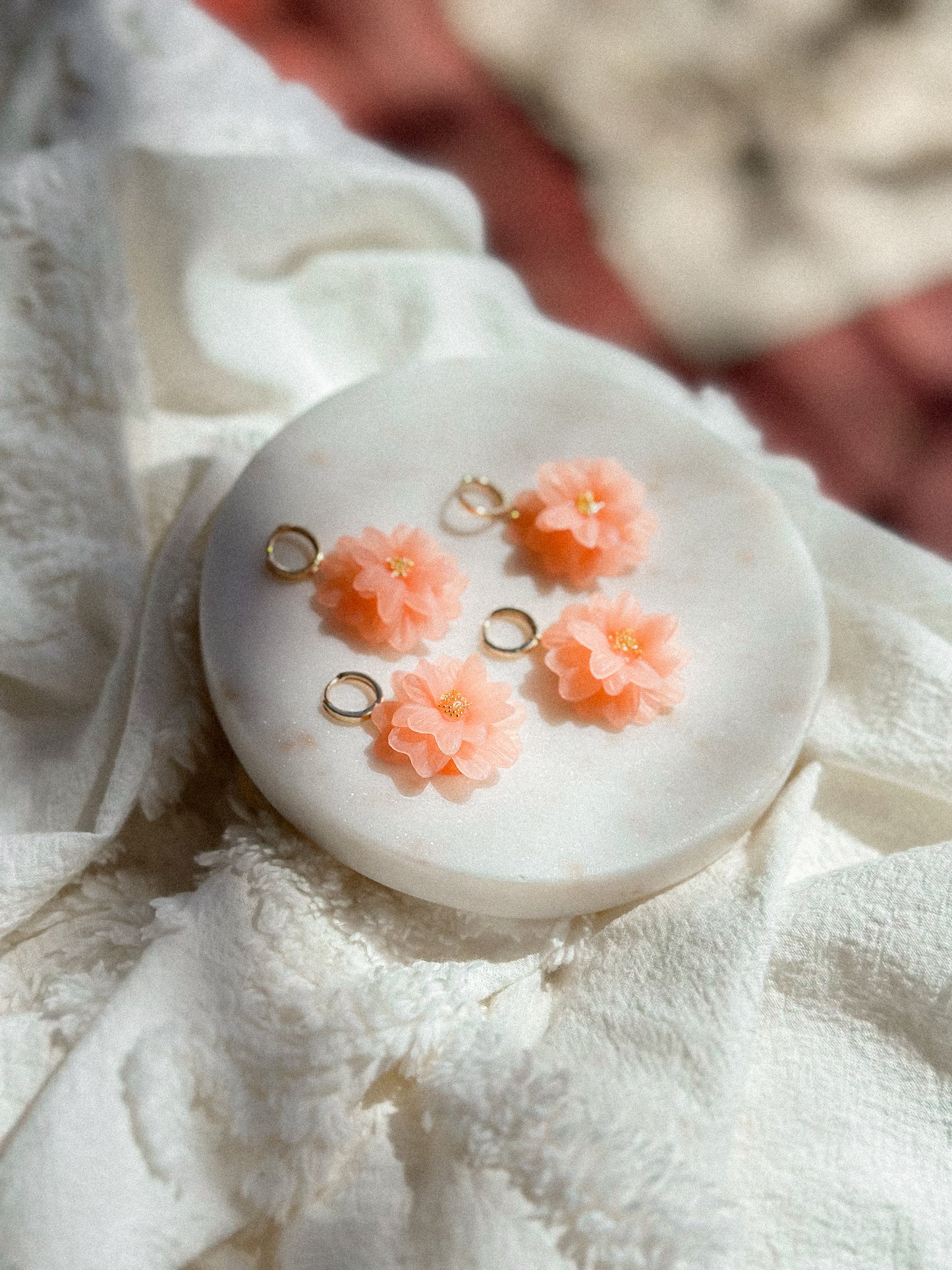 Peach Fuzz Translucent Flower Huggies