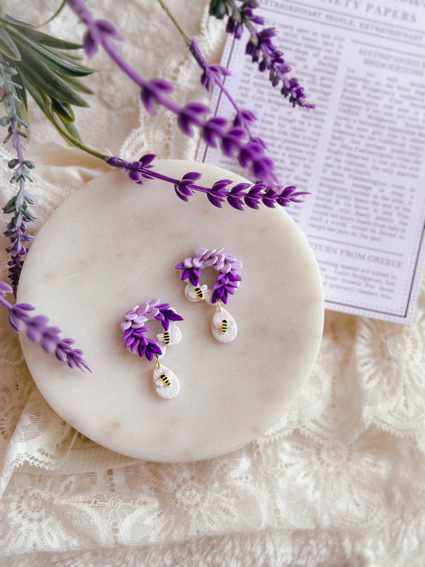 Wisteria Daisy Window Statement Studs