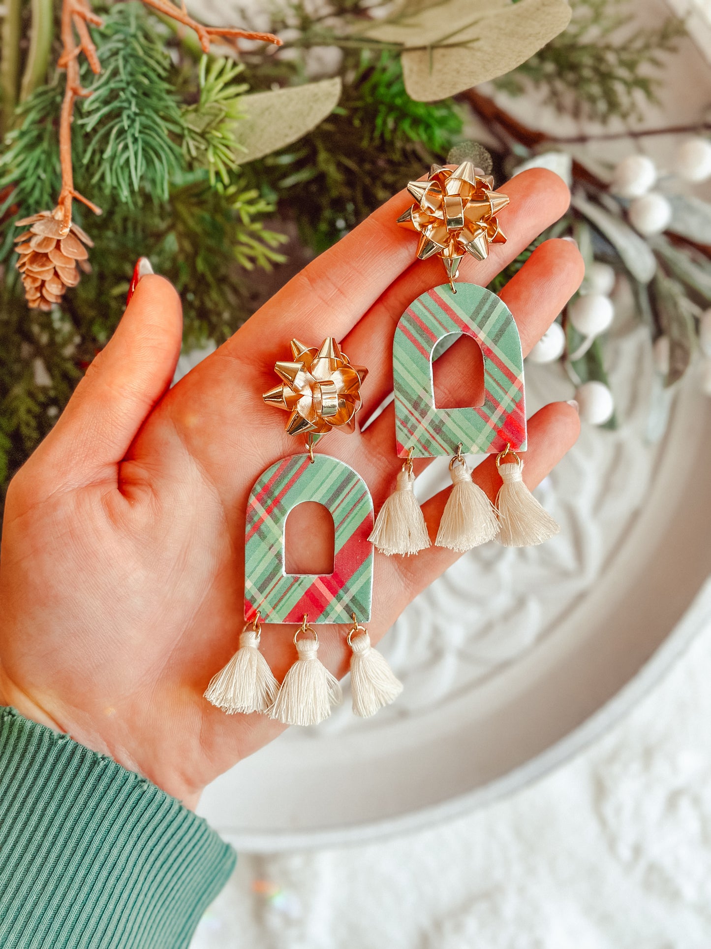 Green Plaid Bow Dangles w/ Tassels