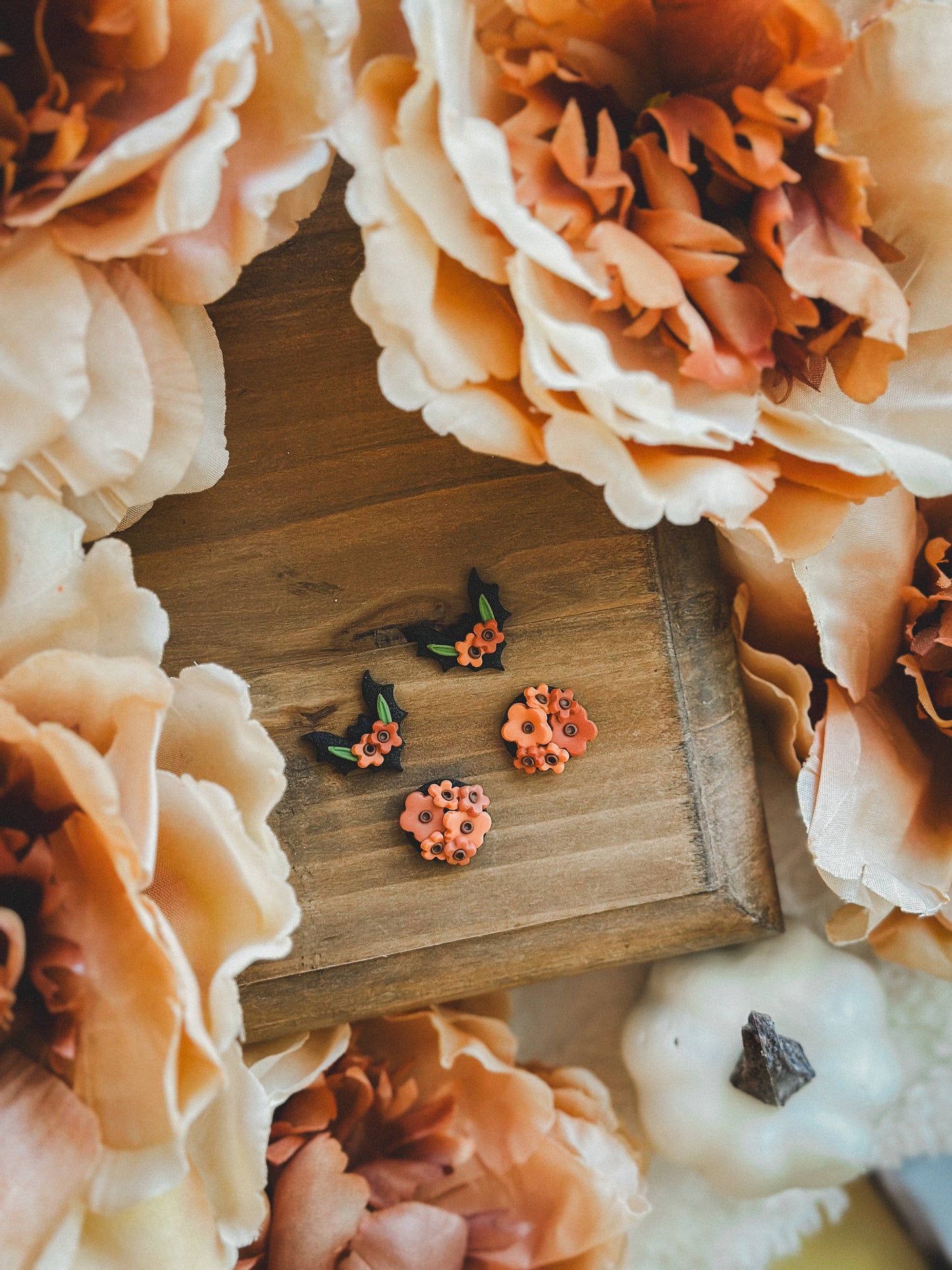 Batty + Vintage Floral Cluster Stud Pack