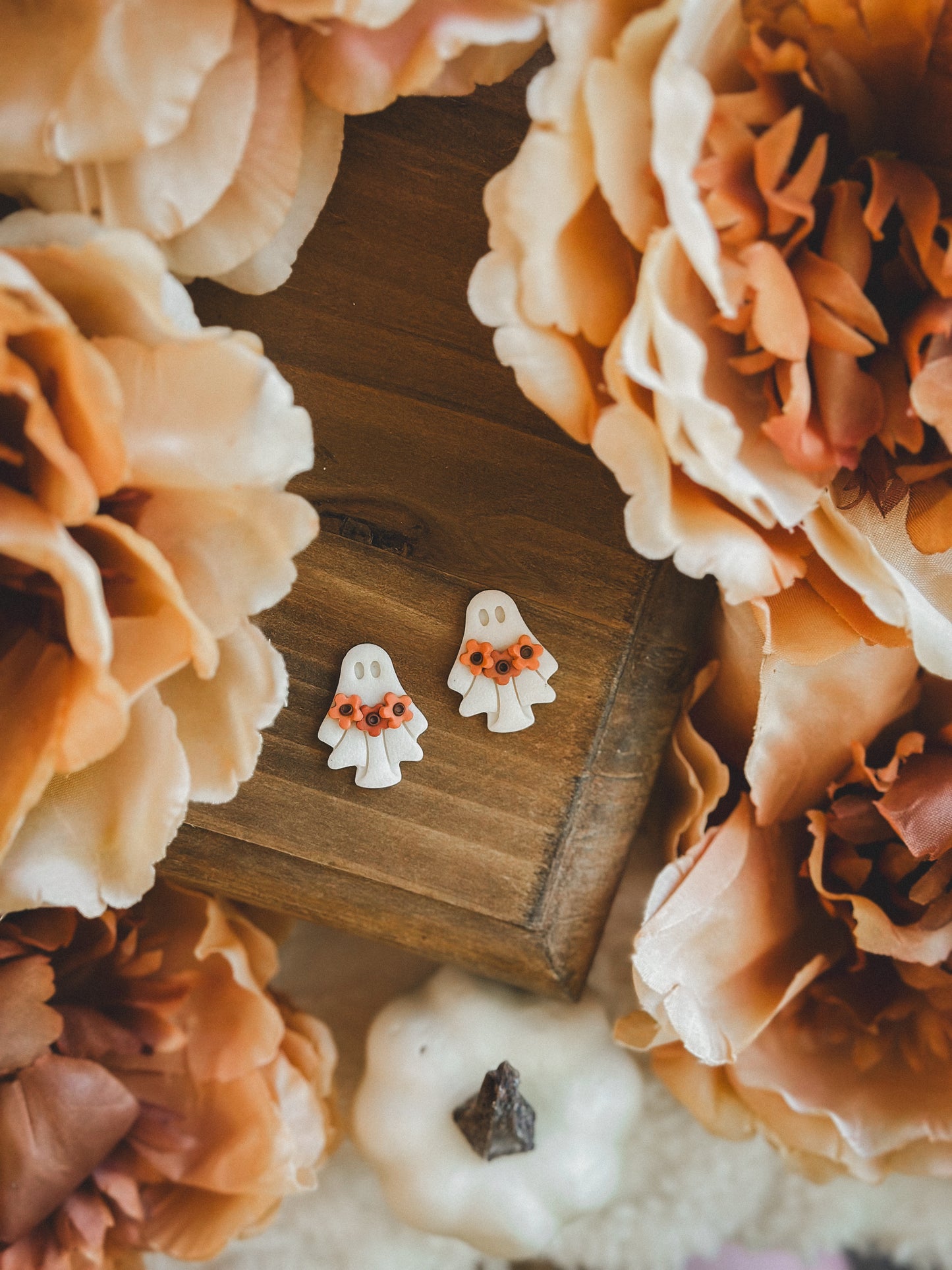 Glow in the Dark Sheet Ghostie Studs