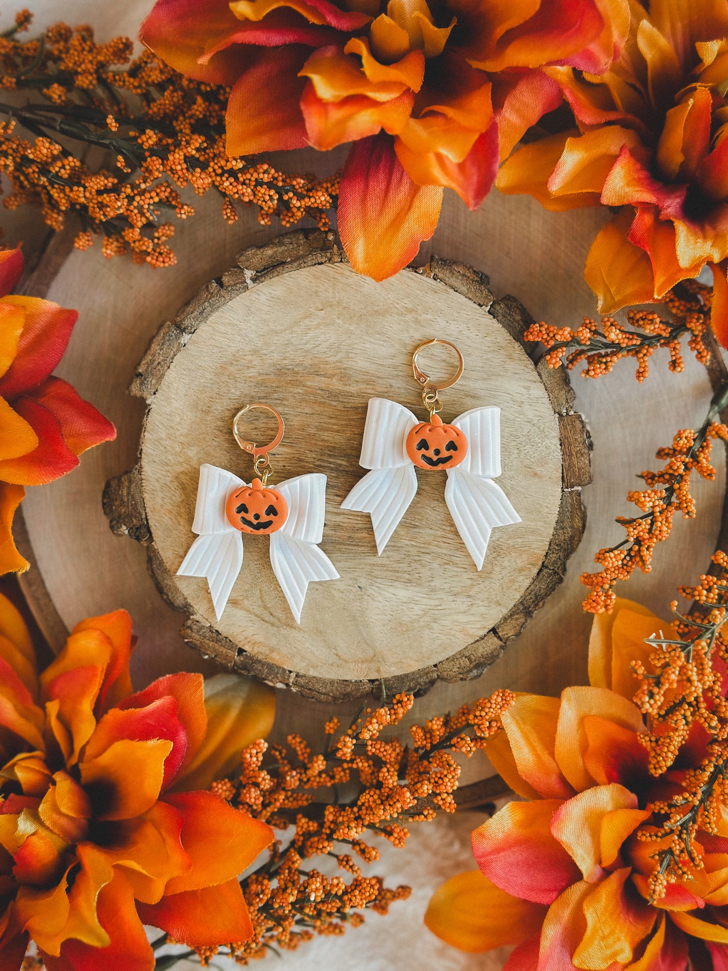 Corduroy Cream Pumpkin Bows