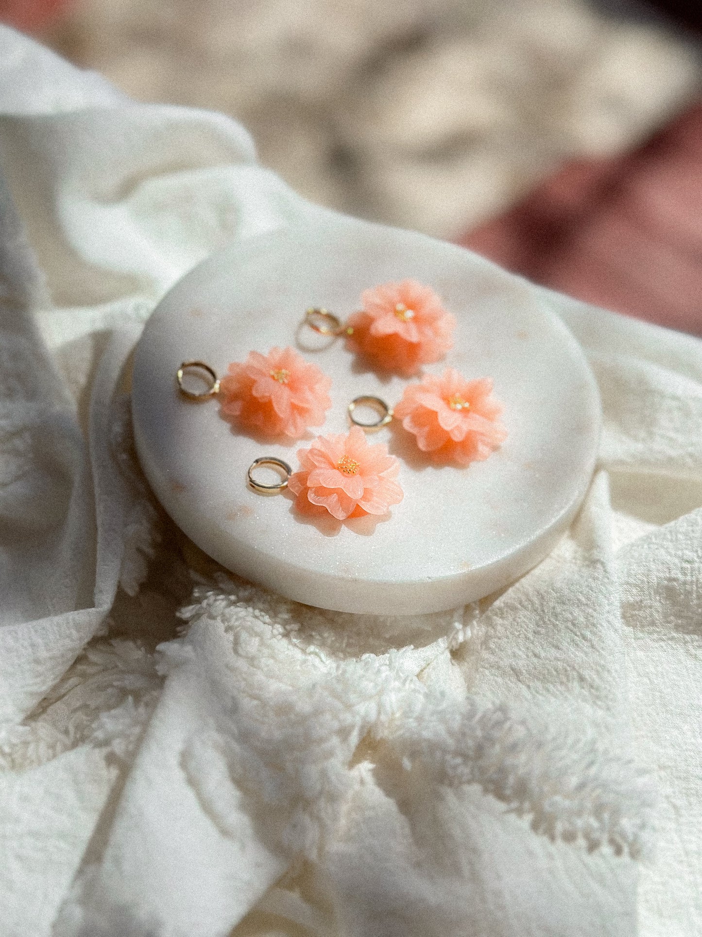 Peach Fuzz Translucent Flower Huggies