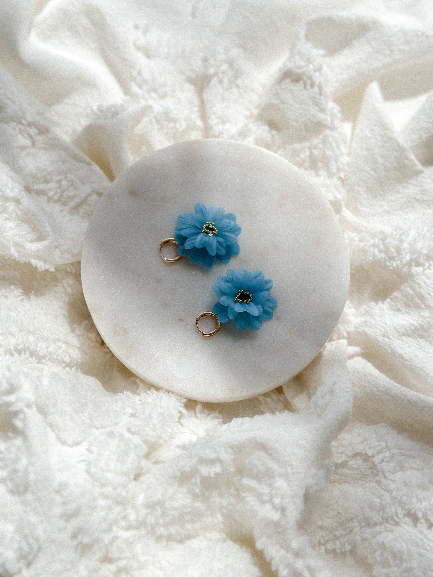 Blue Translucent Single Flowers on Huggies