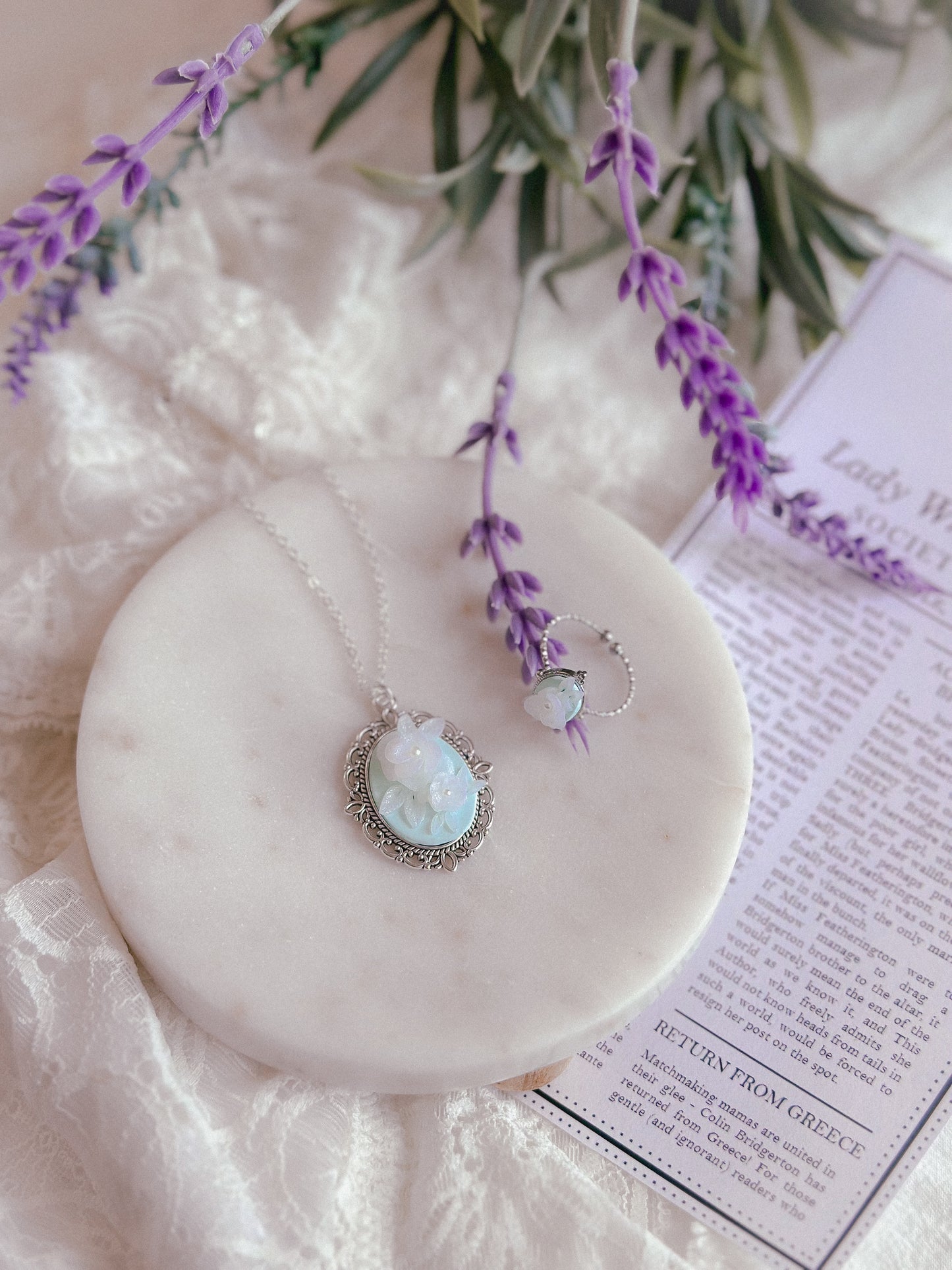 Translucent Floral Cameo Necklace- Mint Silver / 10”