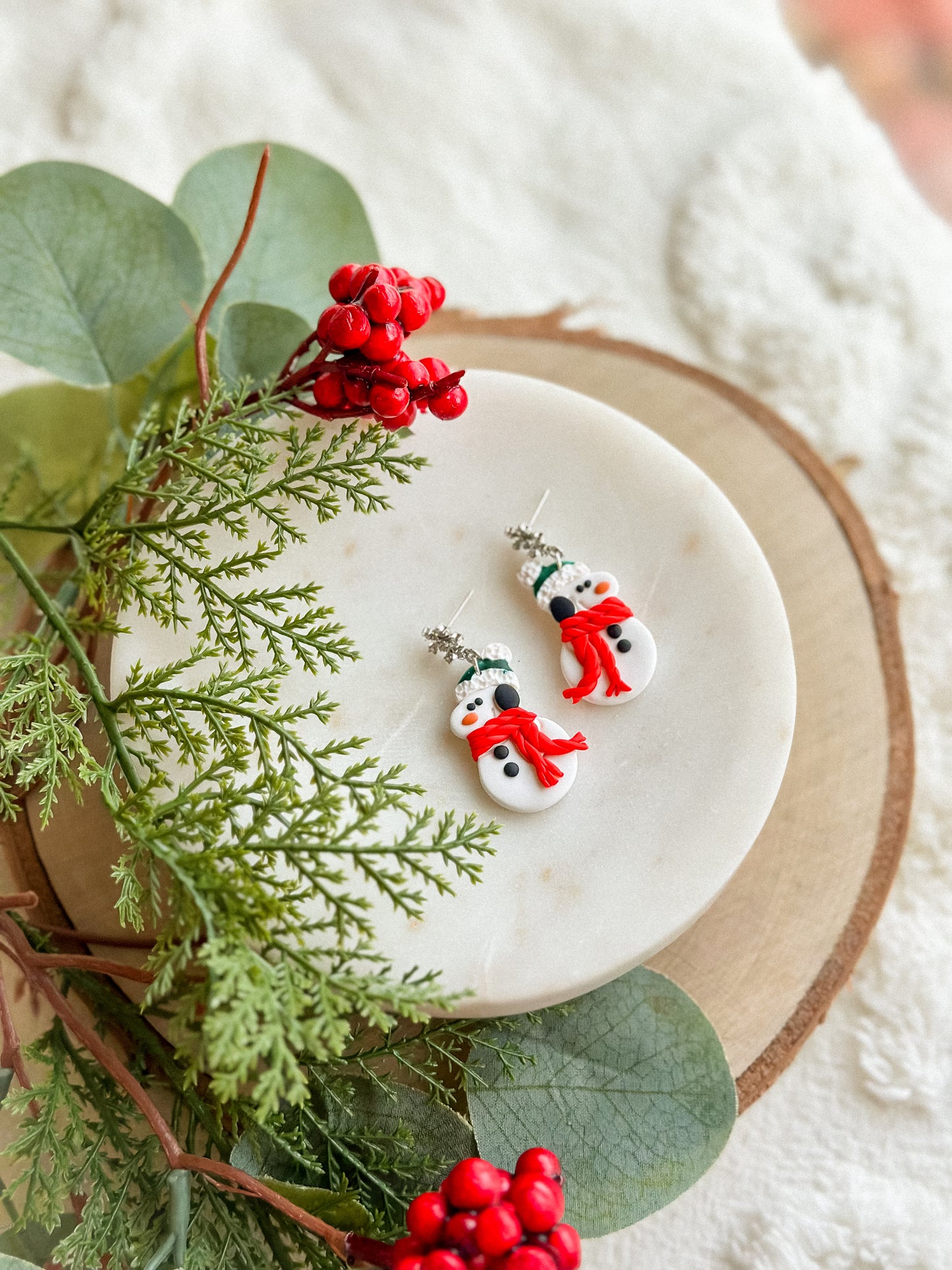 Snoopy Snowman on Crystal Snowflakes