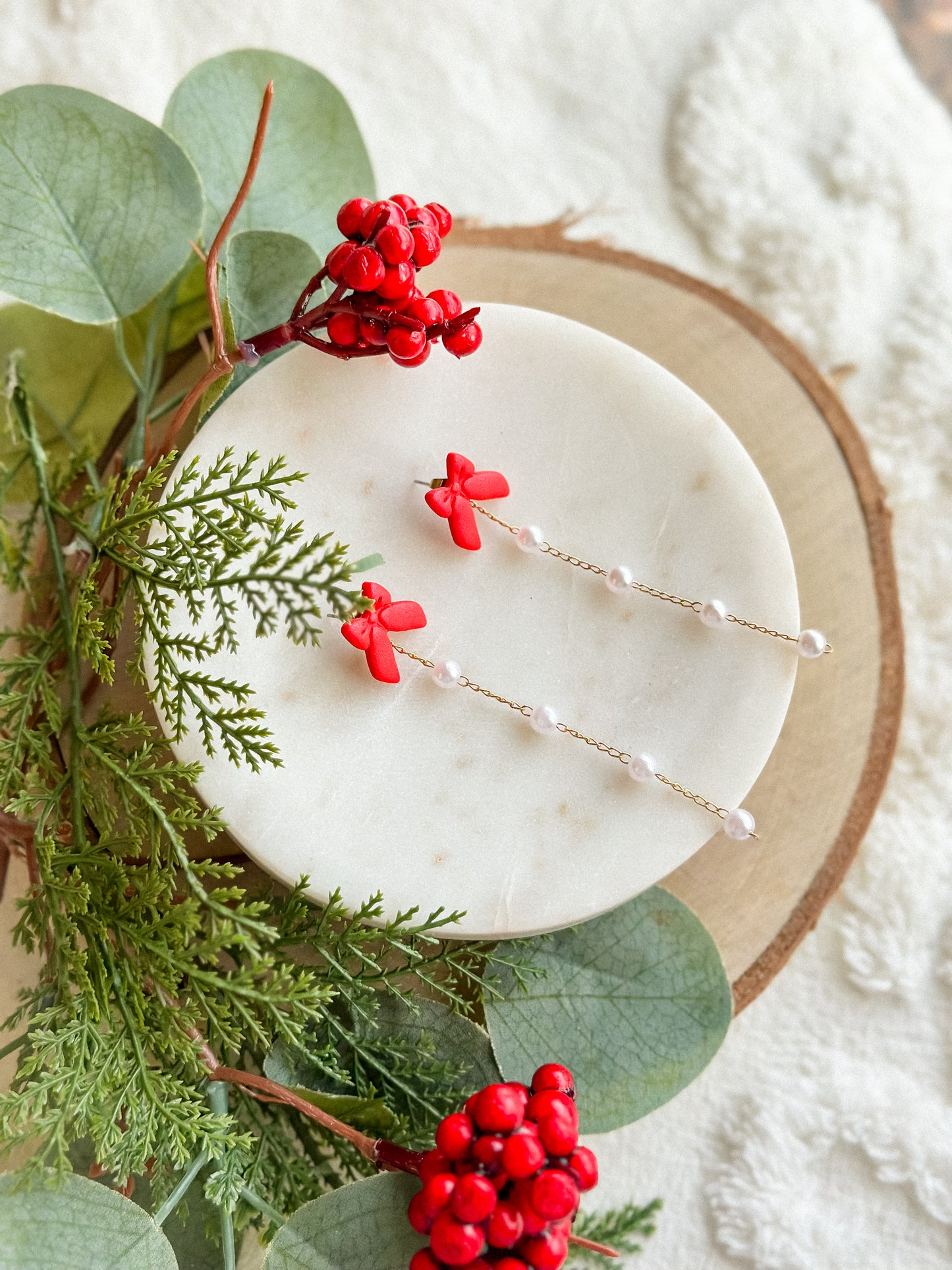 Shimmery Red Bow Pearl Drops