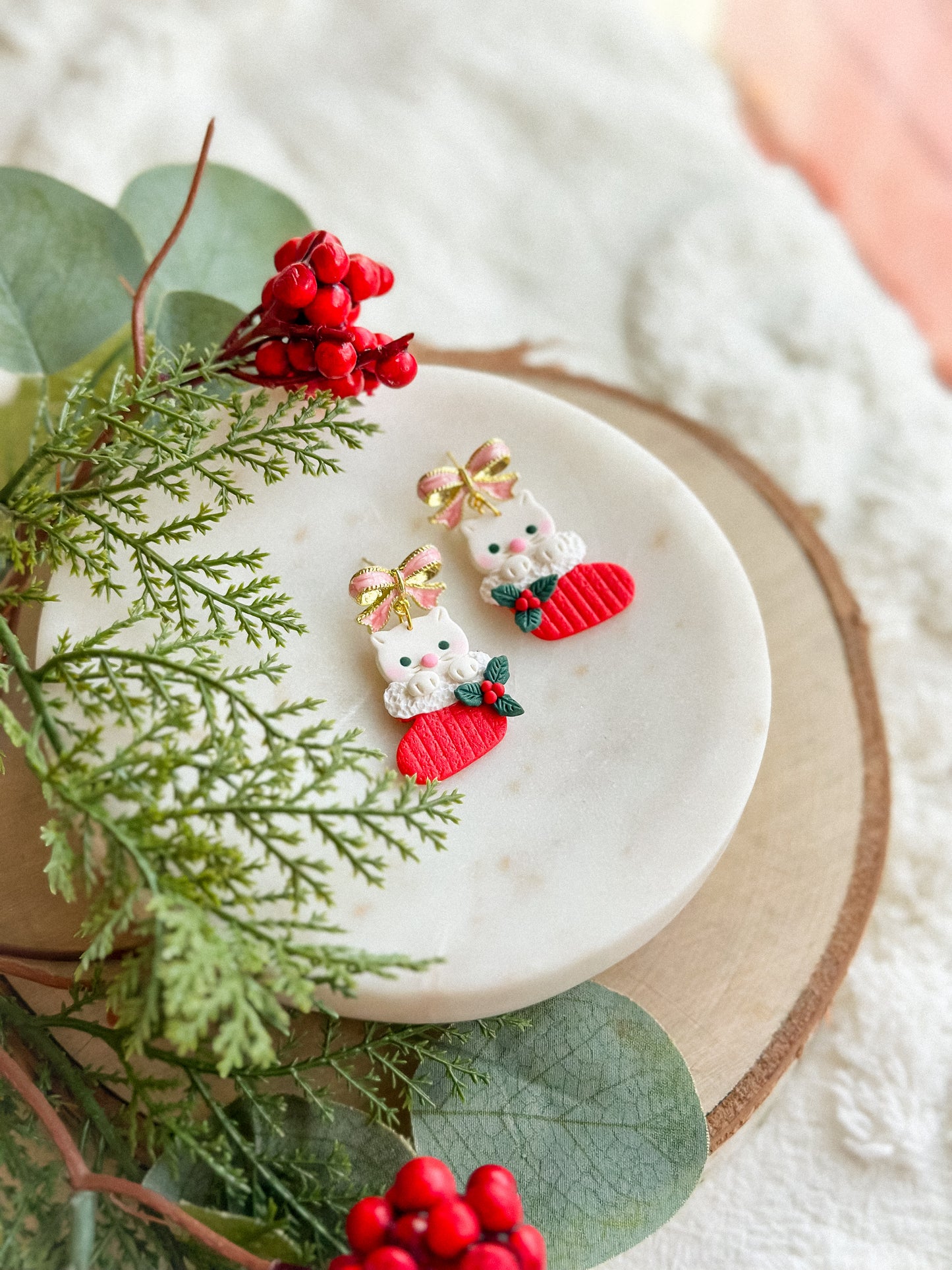 Xmas Kitty Stockings on Pink Bows