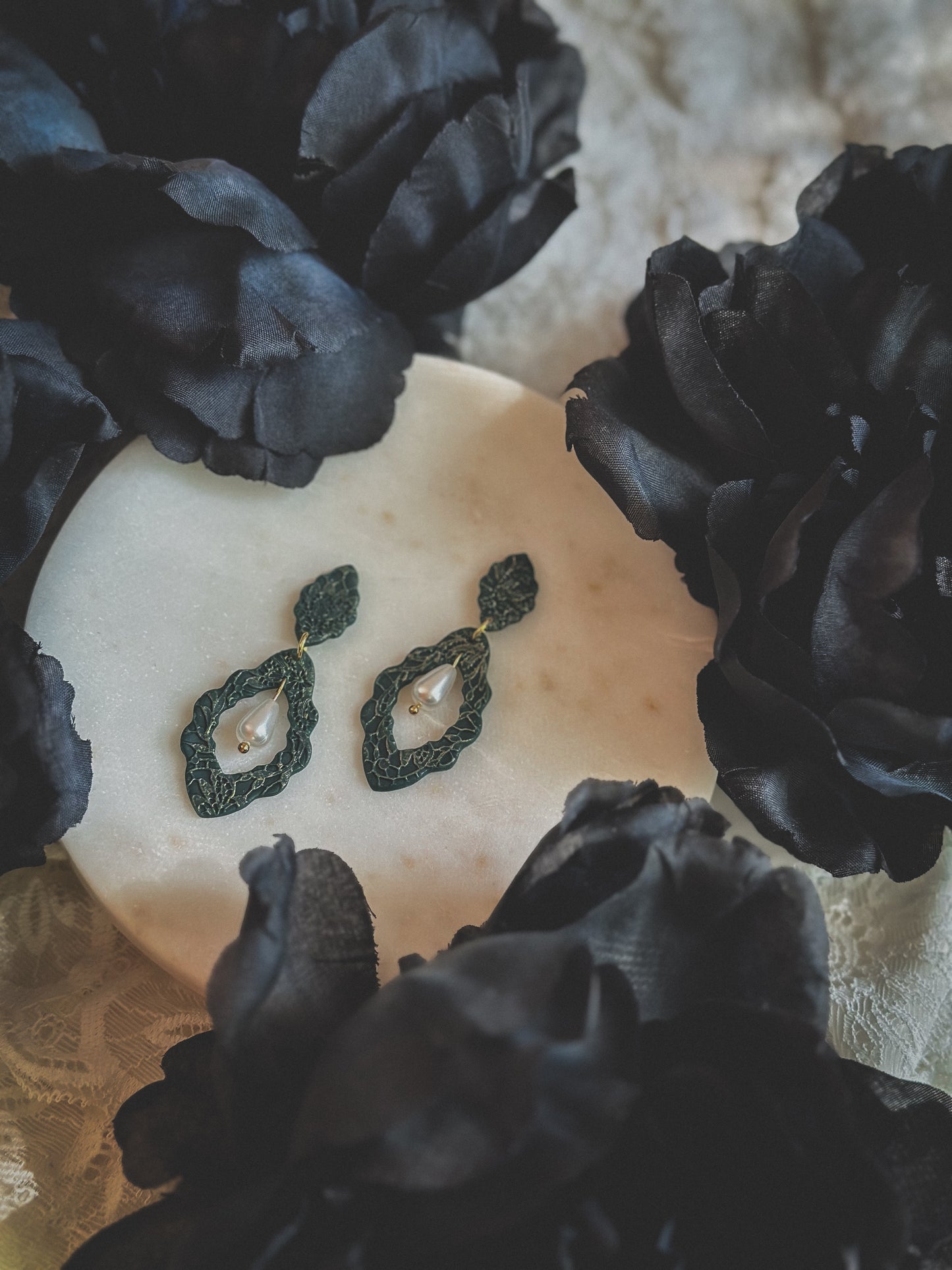 HOTD Hightower Green Lace Pearl Cutout Dangles