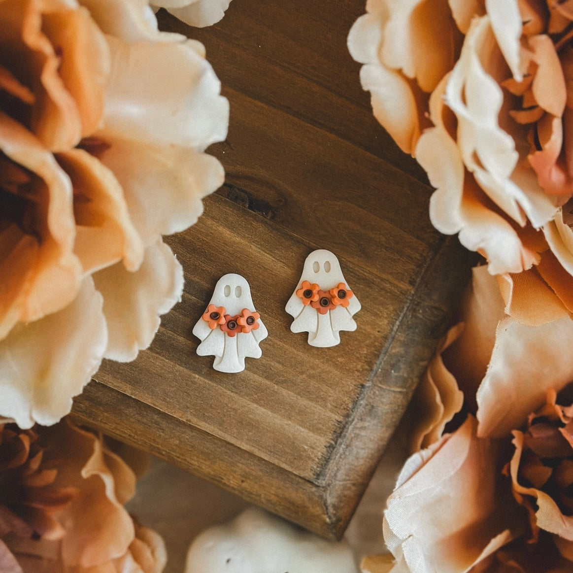 Glow in the Dark Sheet Ghostie Studs