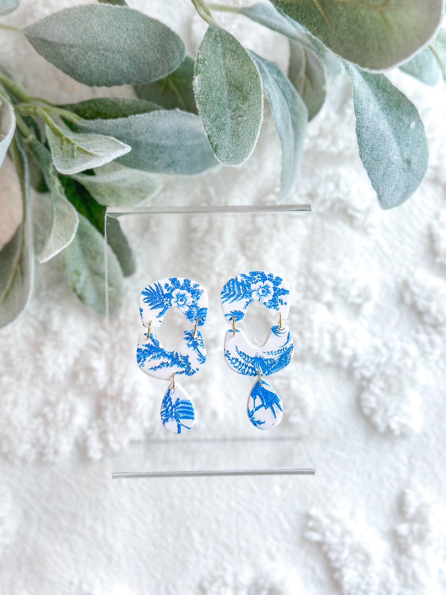 Chinoiserie Arch Dangles