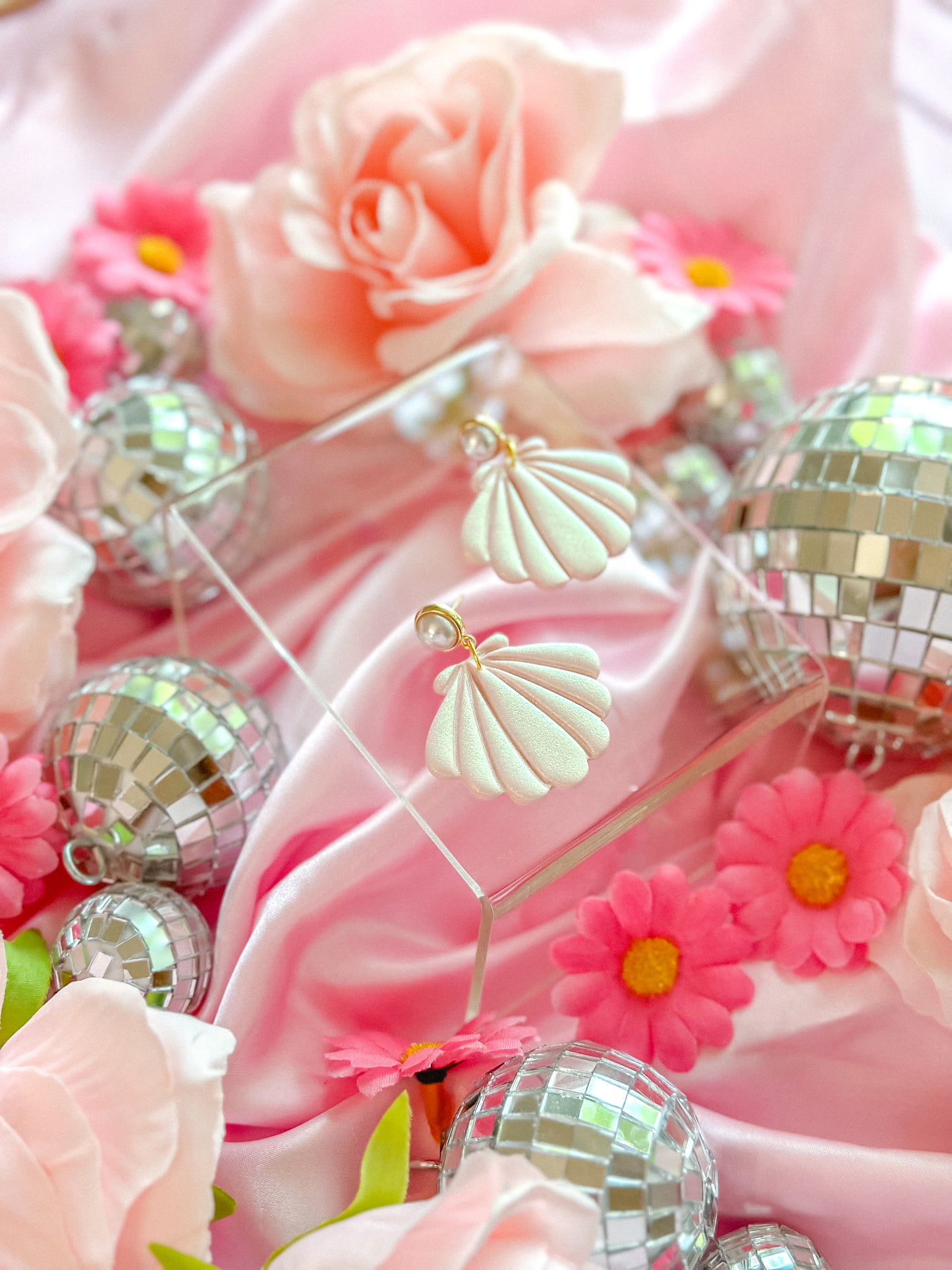Mermaid Barbie Pink Shimmer Shells w/ Pearl Toppers