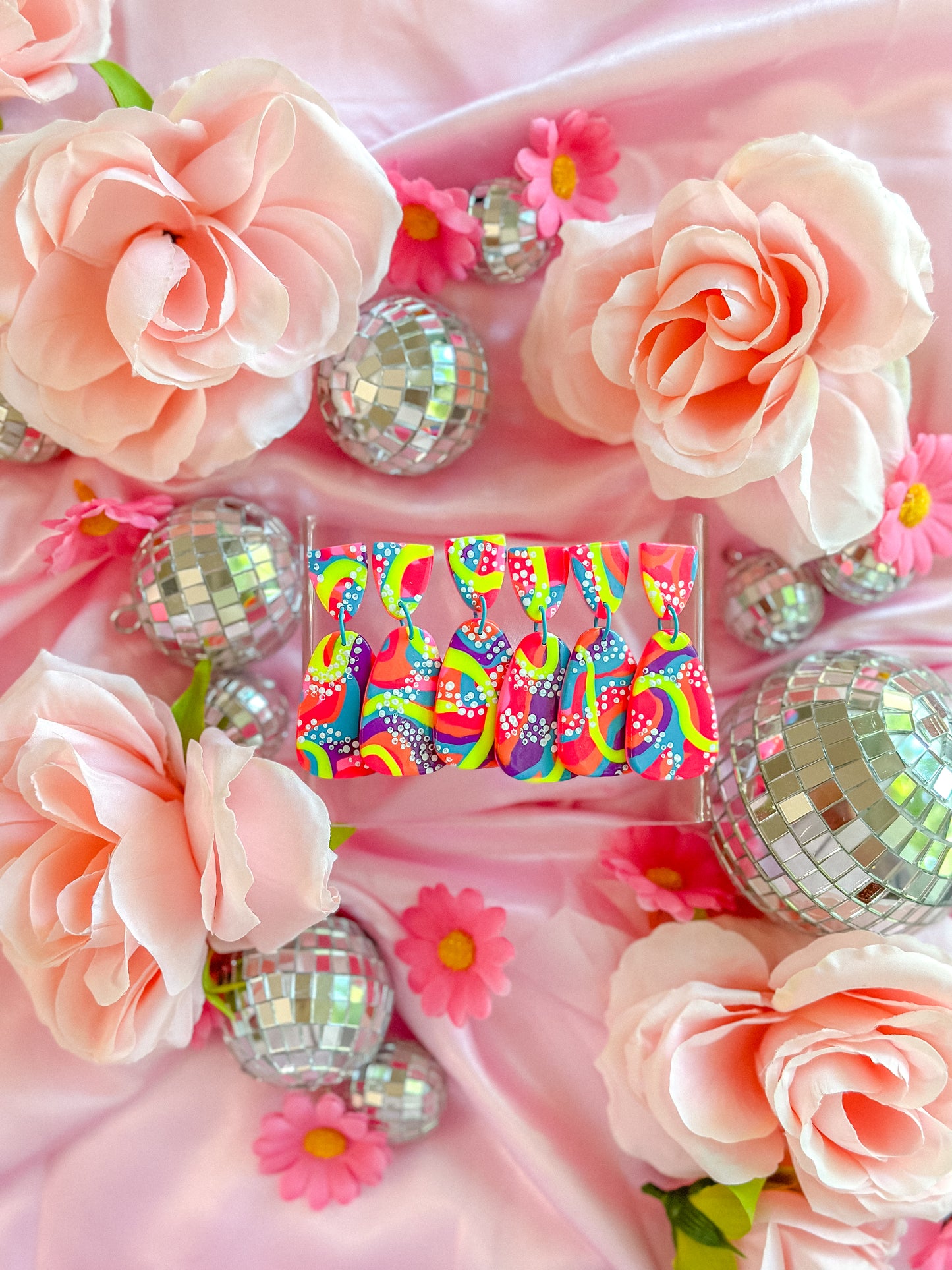 Hot Skatin’ Barbie Neon 90’s Drops