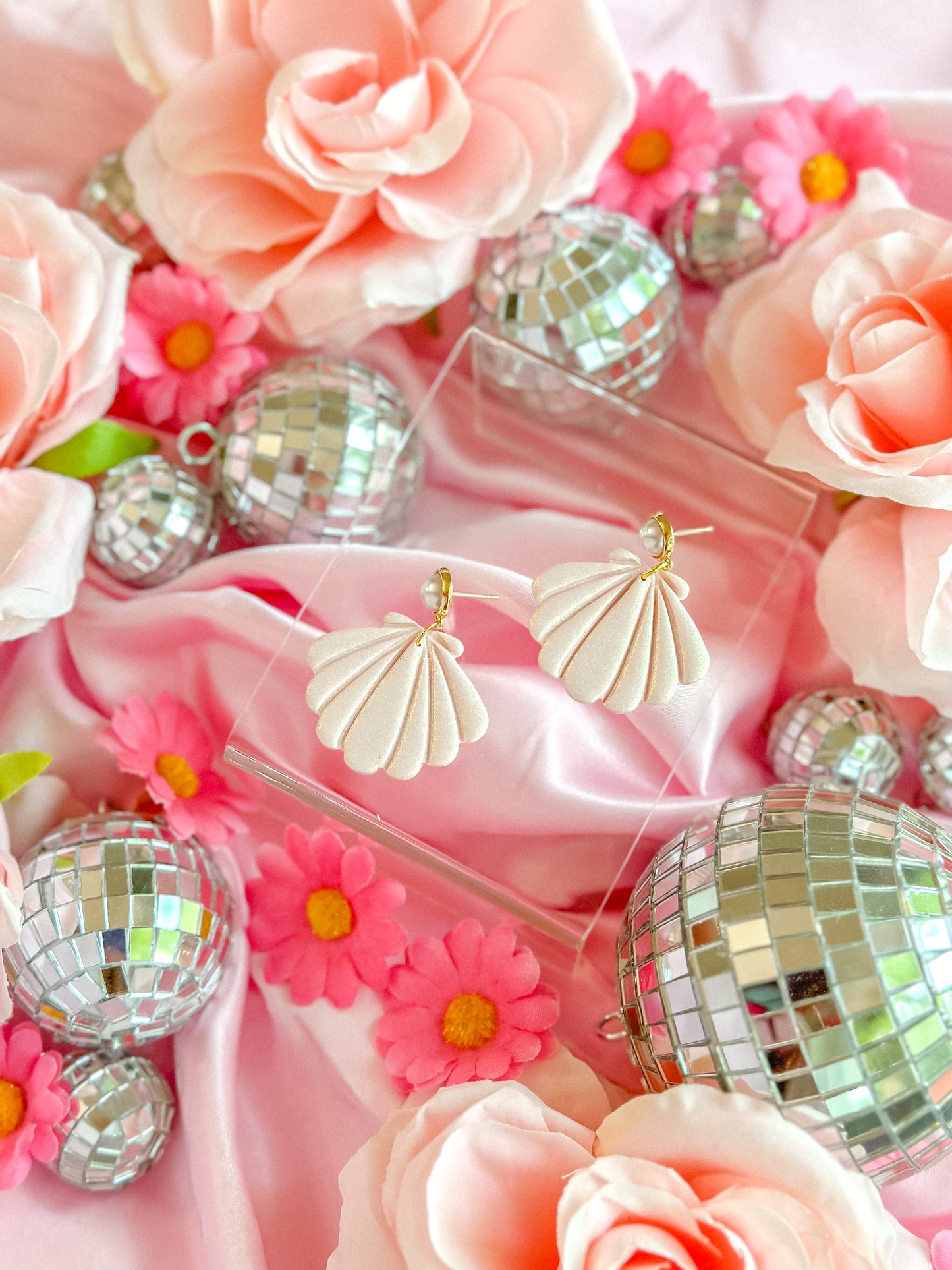 Mermaid Barbie Pink Shimmer Shells w/ Pearl Toppers