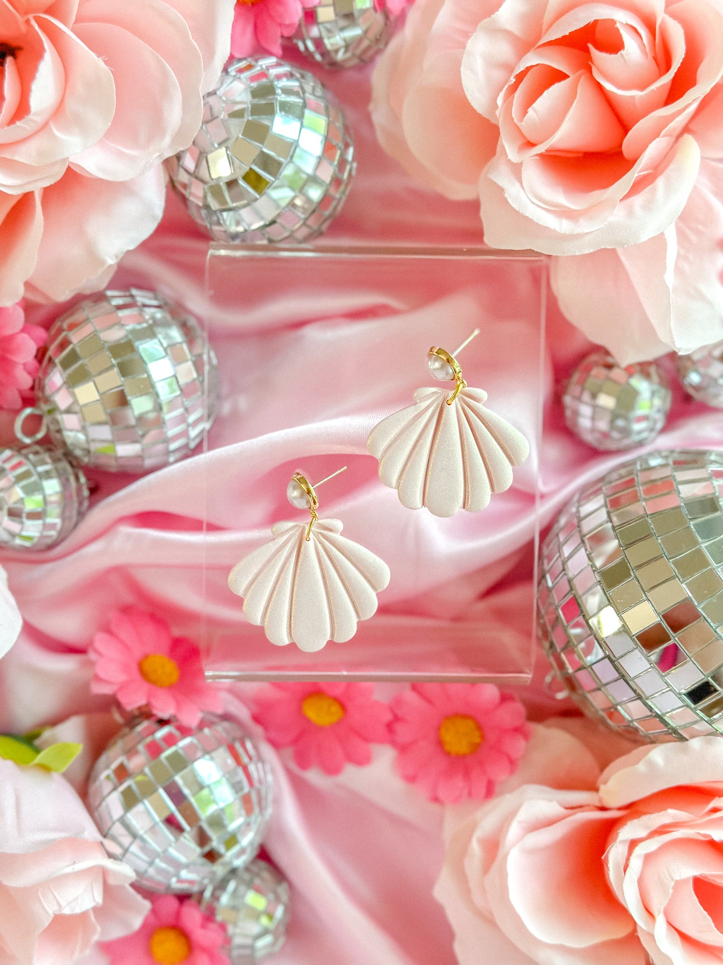 Mermaid Barbie Pink Shimmer Shells w/ Pearl Toppers