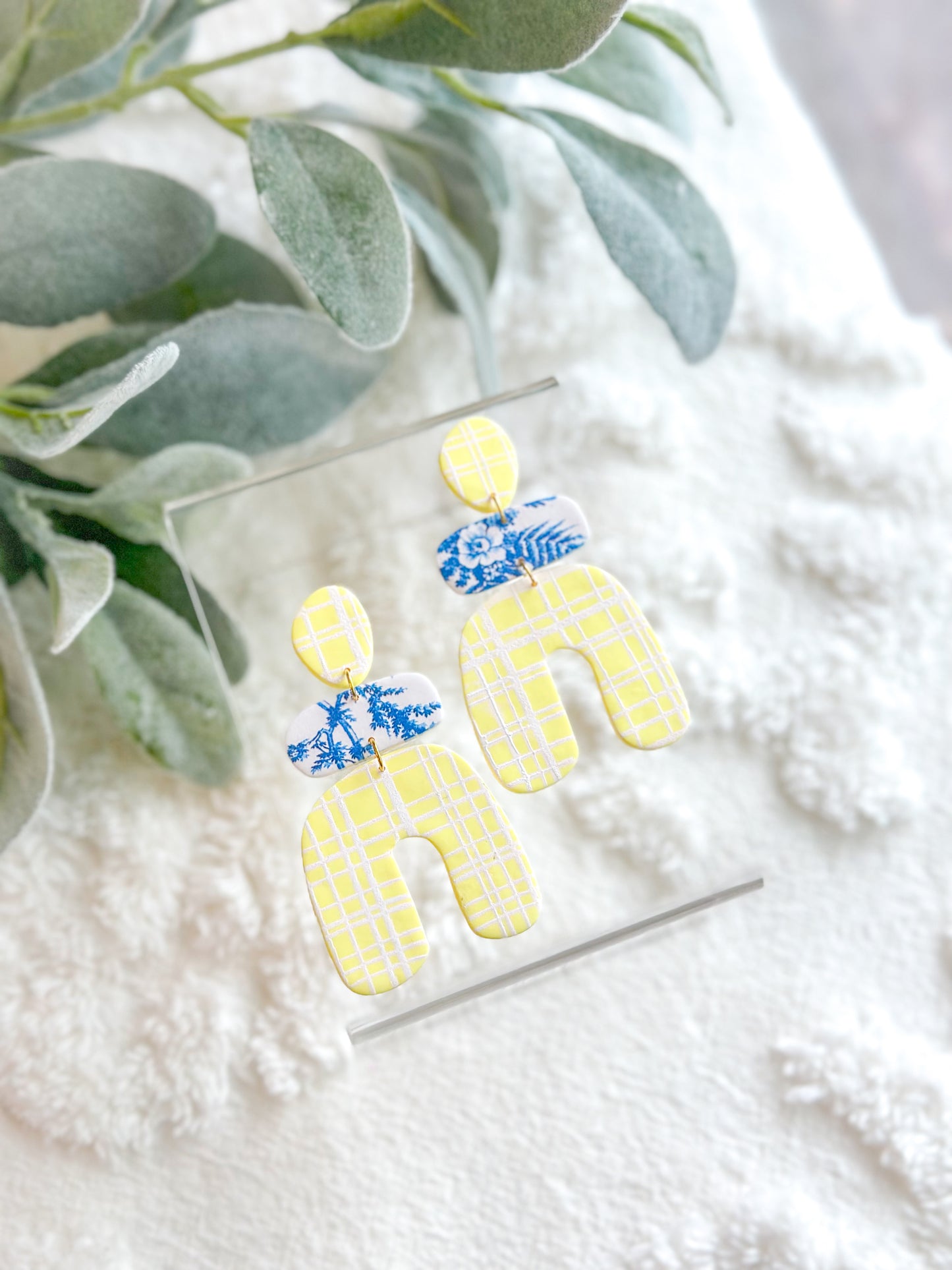 Chinoiserie + Chartreuse Plaid Arches