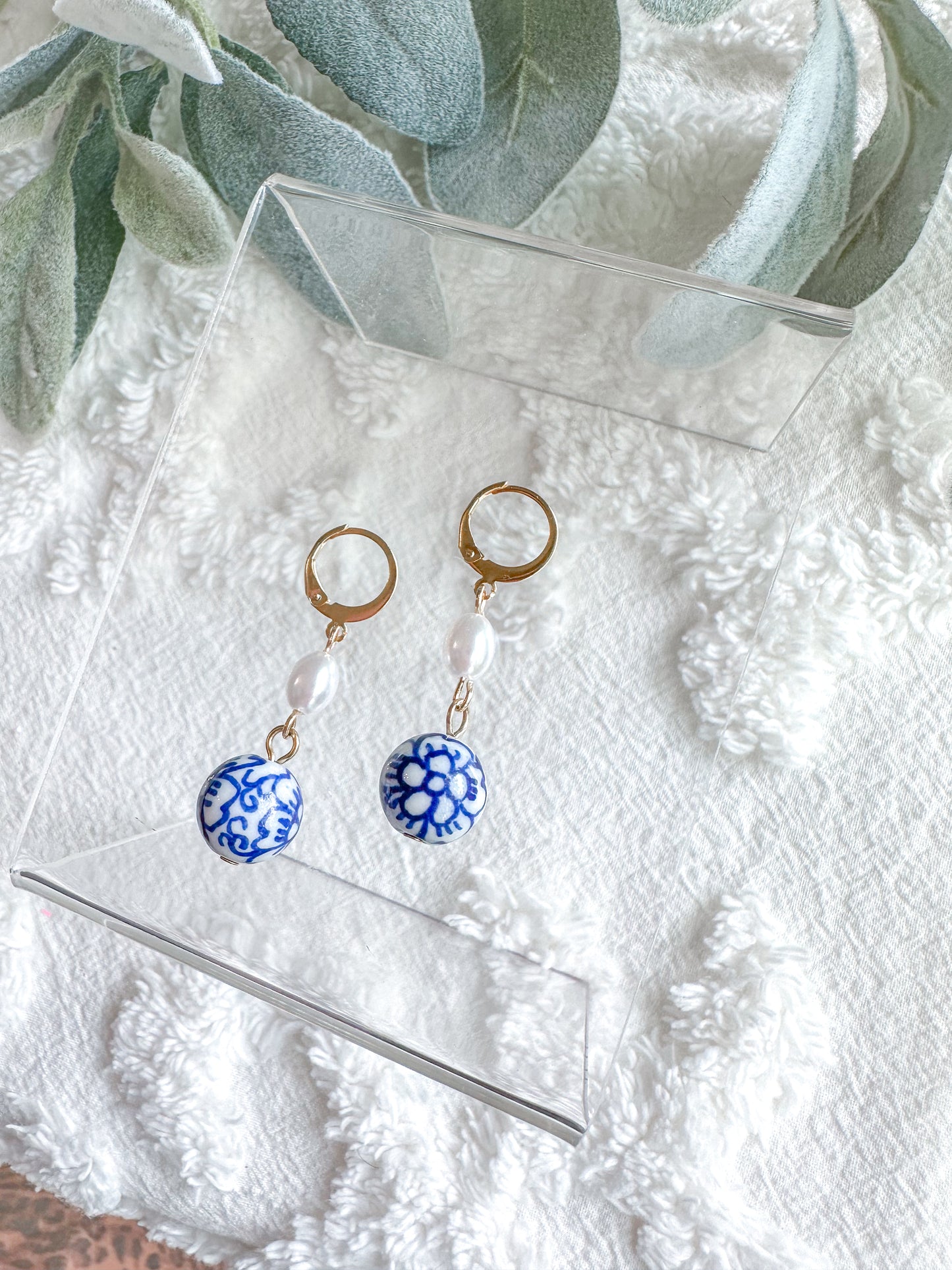 Chinoiserie Bead + Pearl Huggies