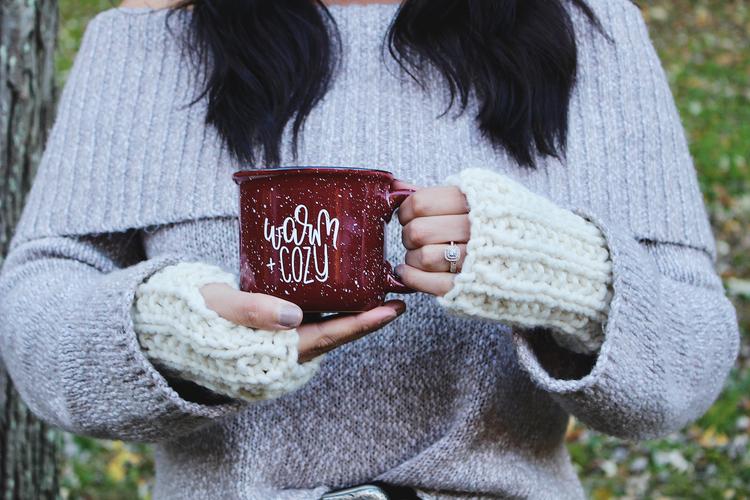 Knitting Pattern Fingerless Gloves Ribbed Adult Mitts