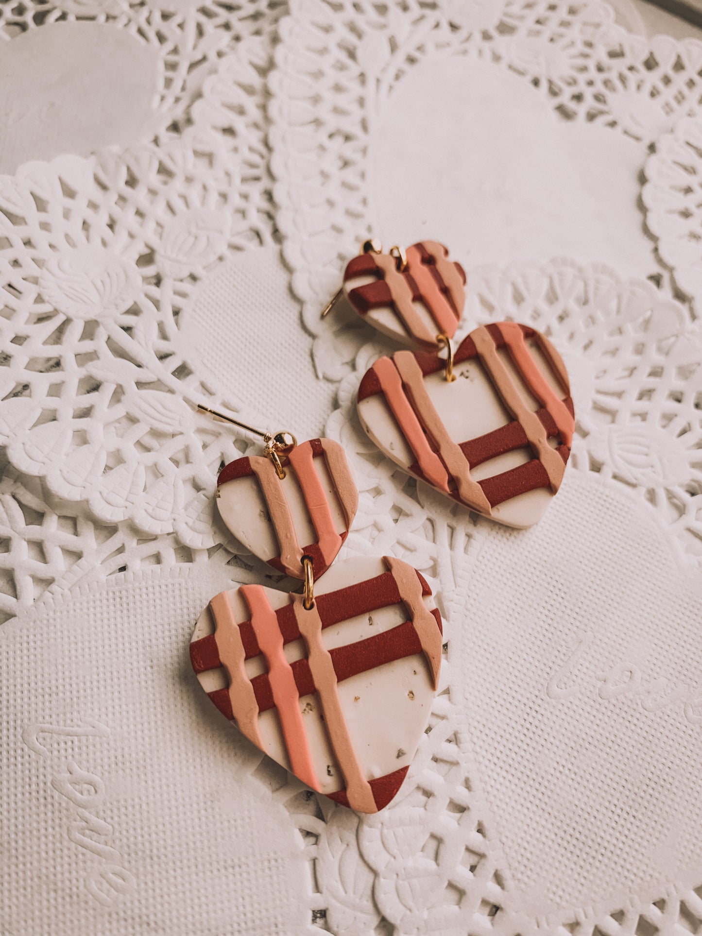 Plaid Double Heart Dangle Earrings