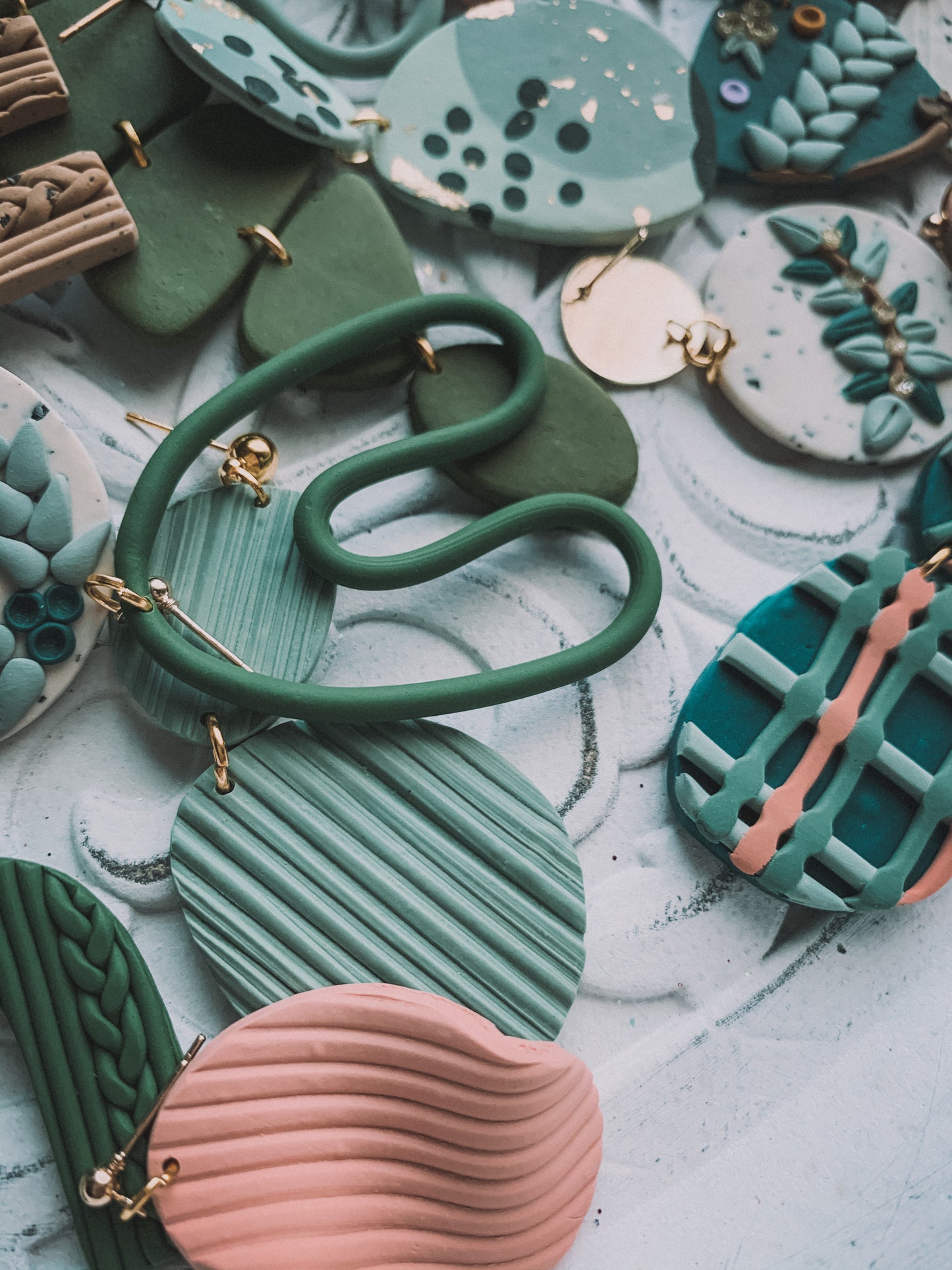 Textured Wavy Chip Dangles // Blush Pink