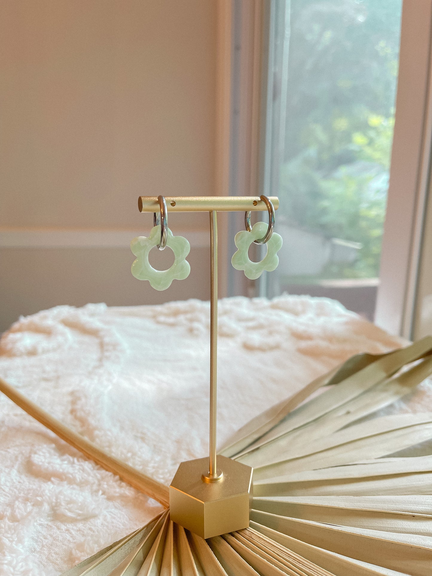 Seafoam Daisy Huggie Hoops- SILVER // Summer Collection 2022