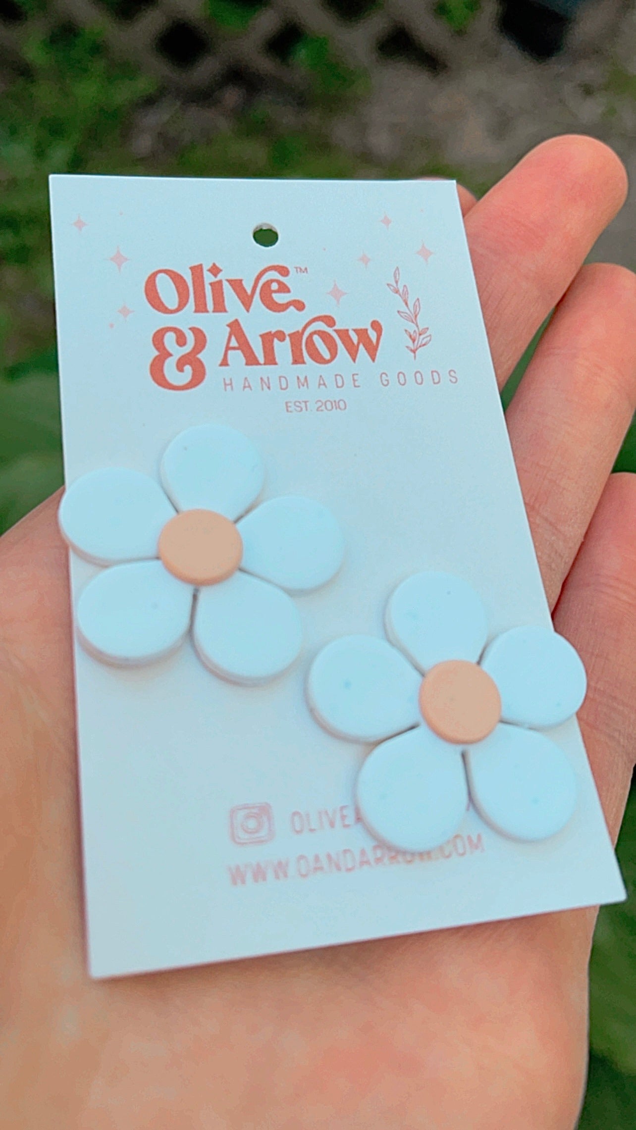 Single Daisy Studs // Spring Collection