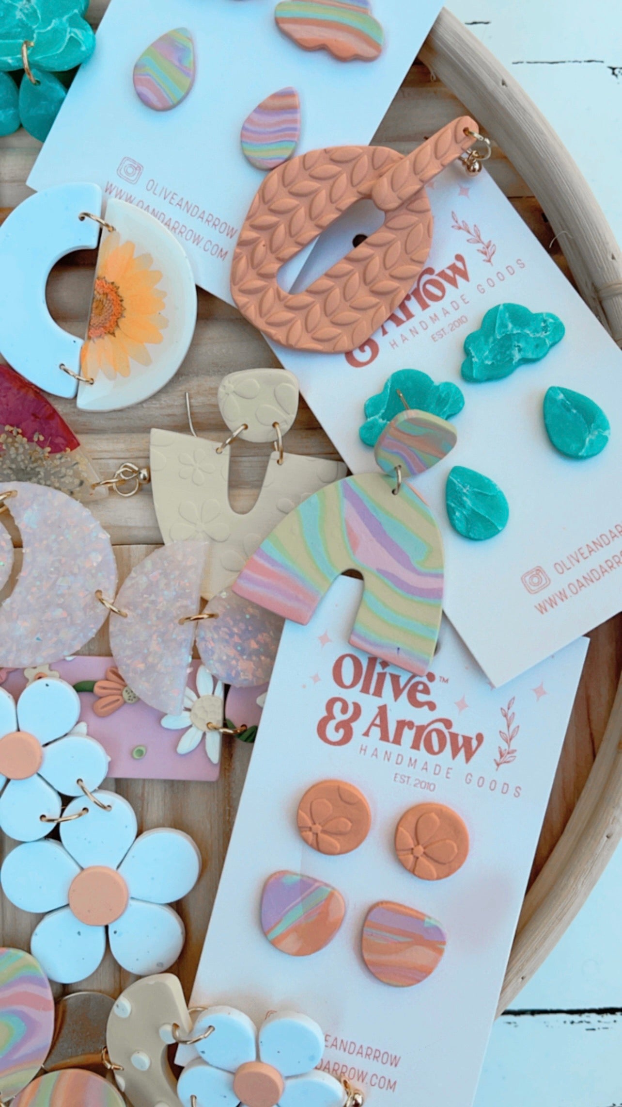 Lemon Floral Textured Arches // Spring Collection