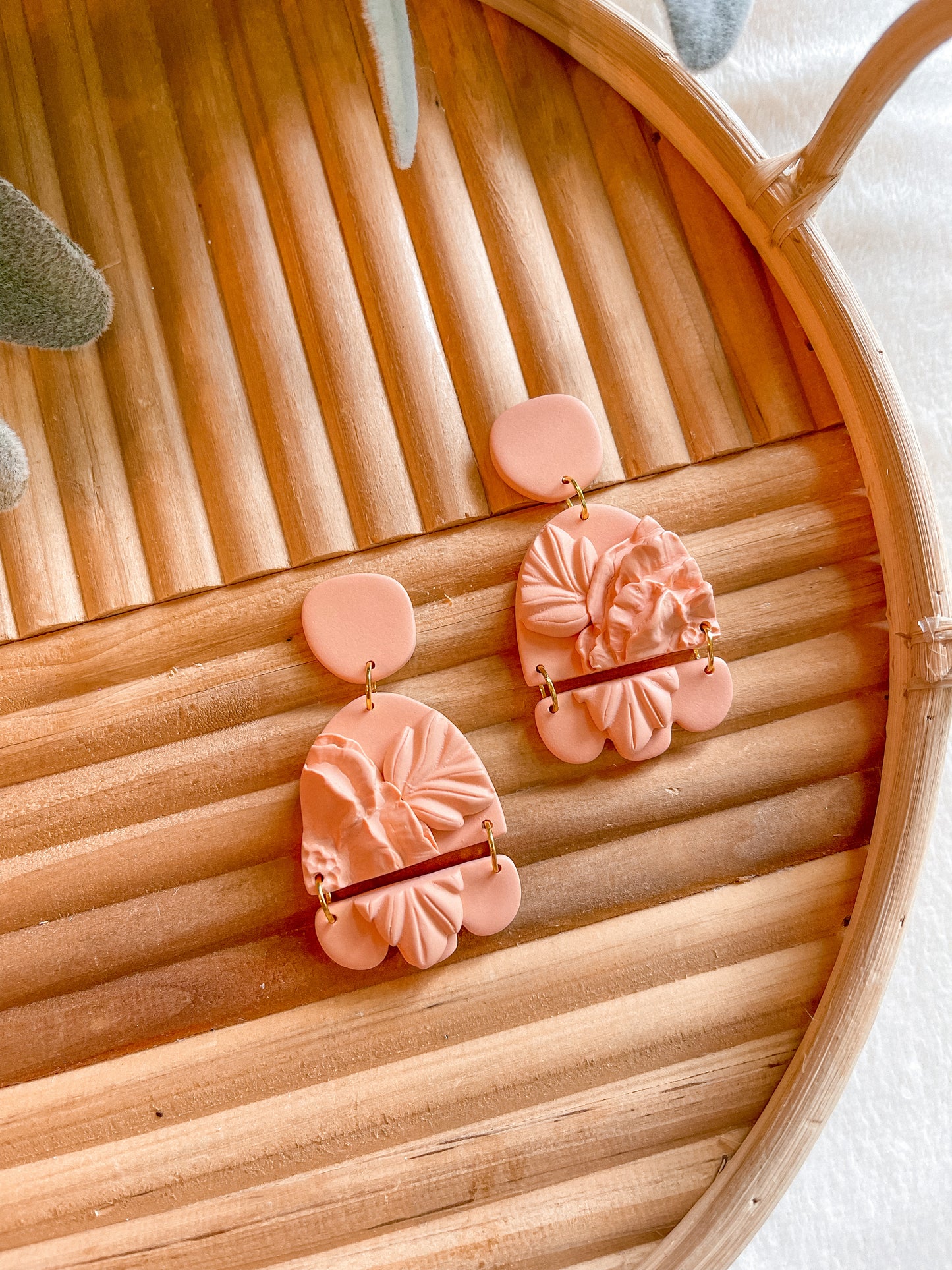 Monochrome Peach Raised Floral Dangles // Jackson Collection