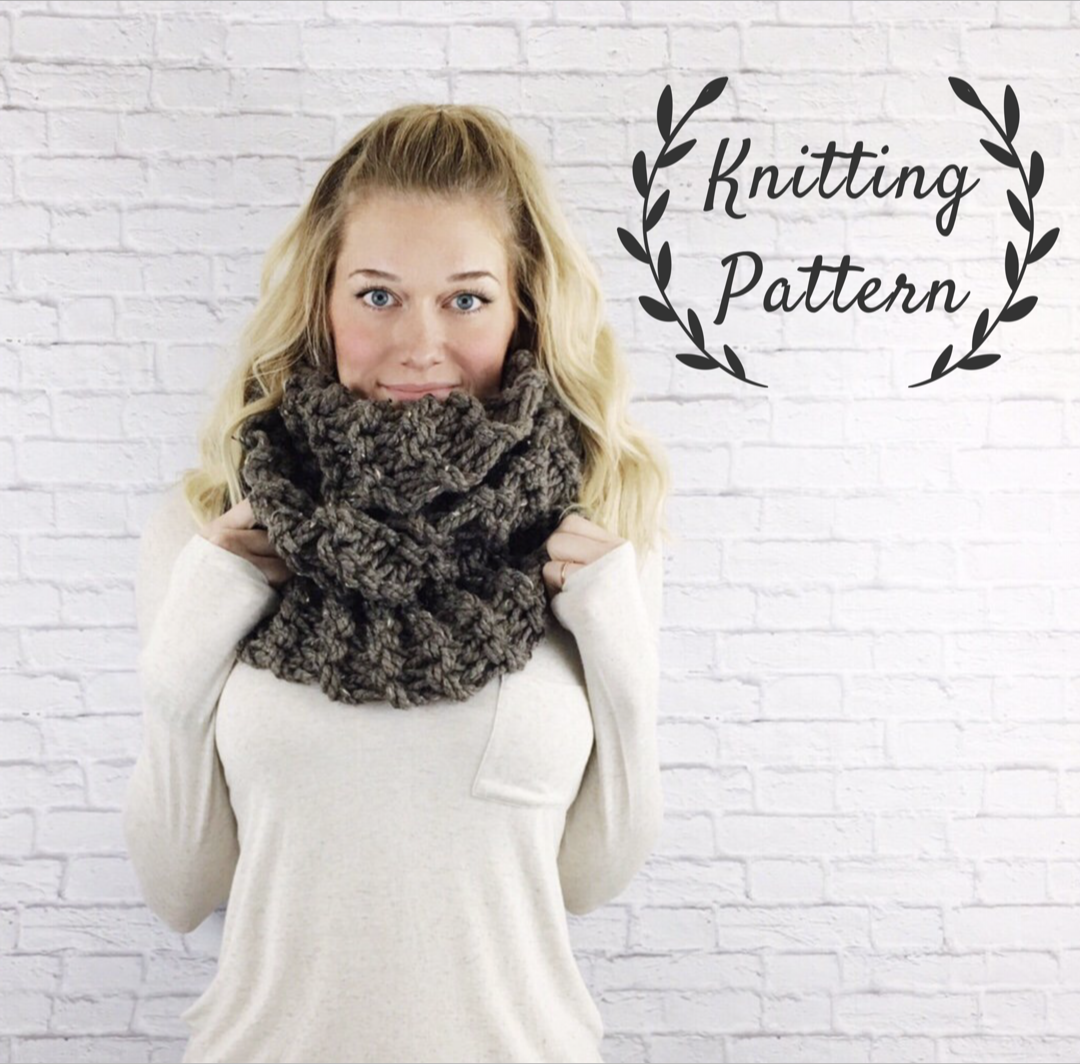 Knitting Pattern Chunky Cowl Knit Infinity Scarf Loop Snood // Claire's Cowl