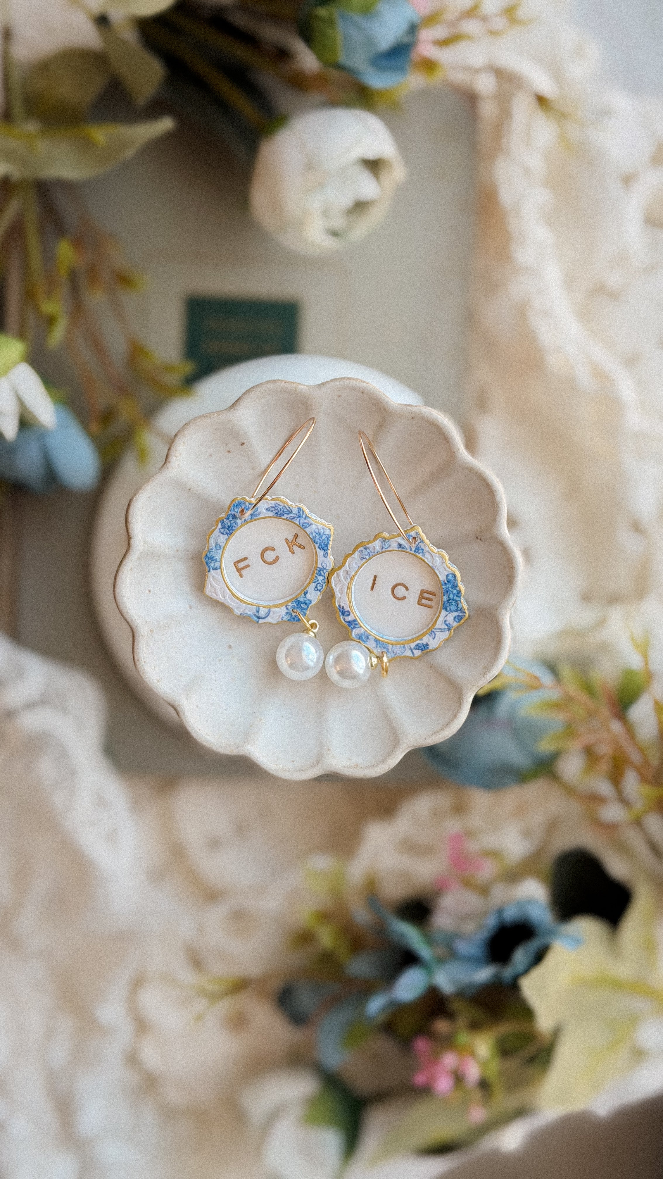 ＃662 エアリーブルー✴ ジュエルハート✴レジンヘアゴムキーホルダーブローチ FCK ICE Chinoiserie Frame Pearl Earrings- Handmade Polymer Clay