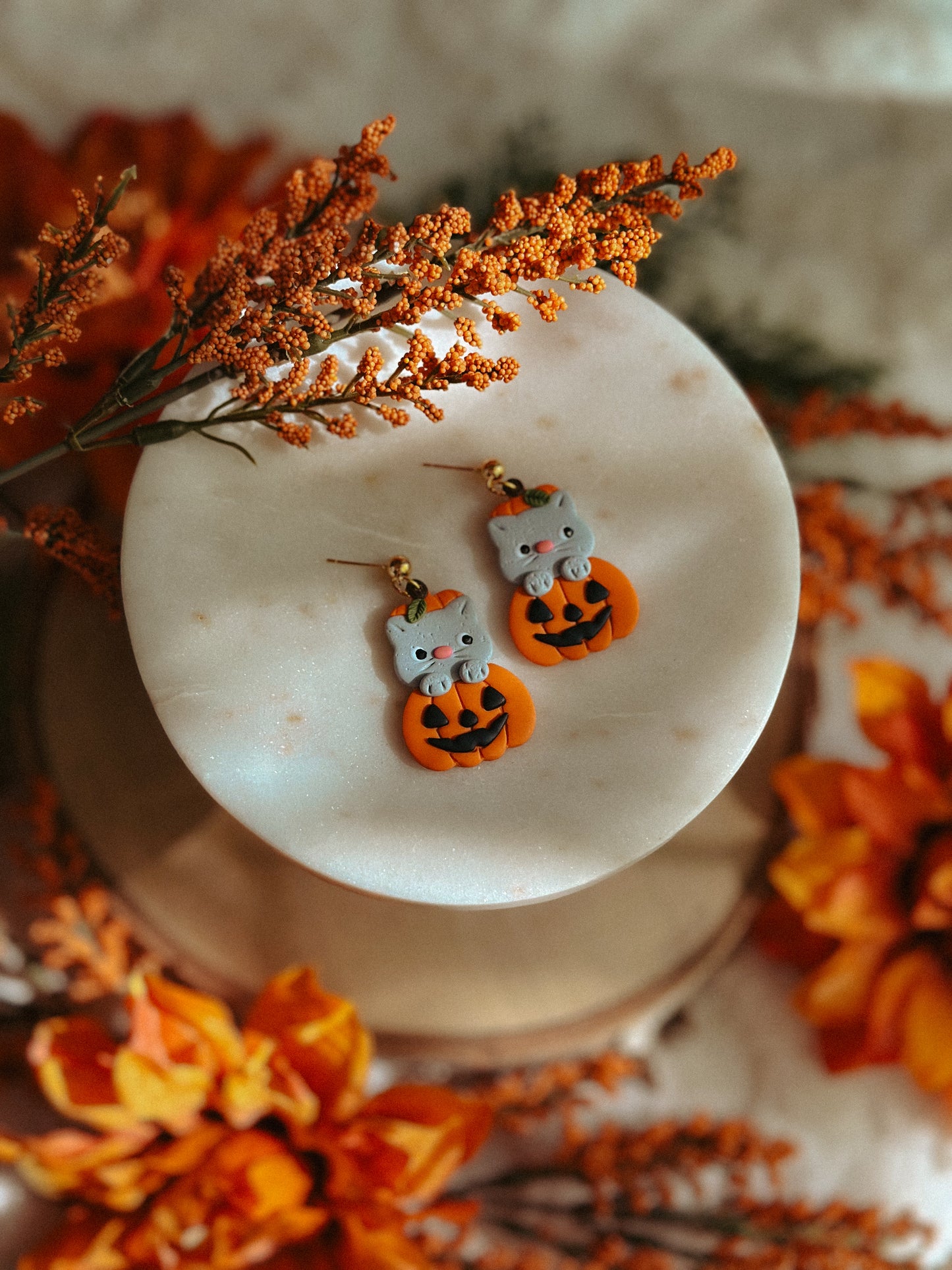 Pumpkin Kitty Drop Dangle polymer clay earrings grey kitty pumpkin design