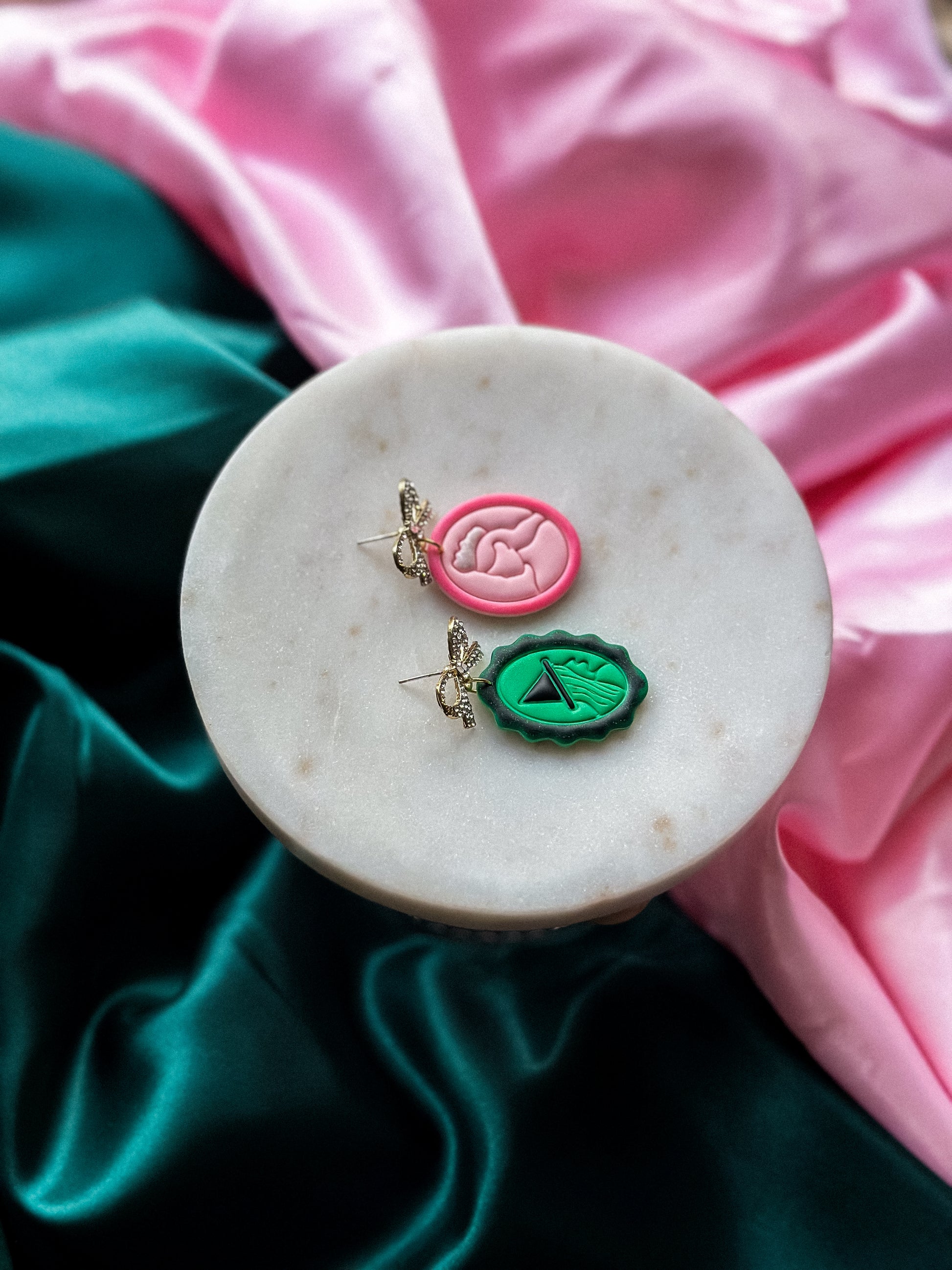 Glinda + Elphaba portrait earrings pink and green handmade polymer clay dangle earrings Wicked inspired earrings