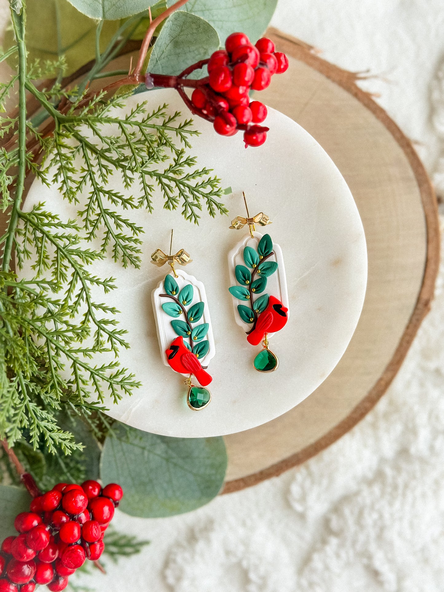 Cardinal Holiday Vine Dangles on Gold Bows