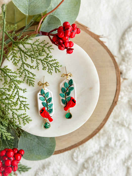 Cardinal Holiday Vine Dangles on Gold Bows