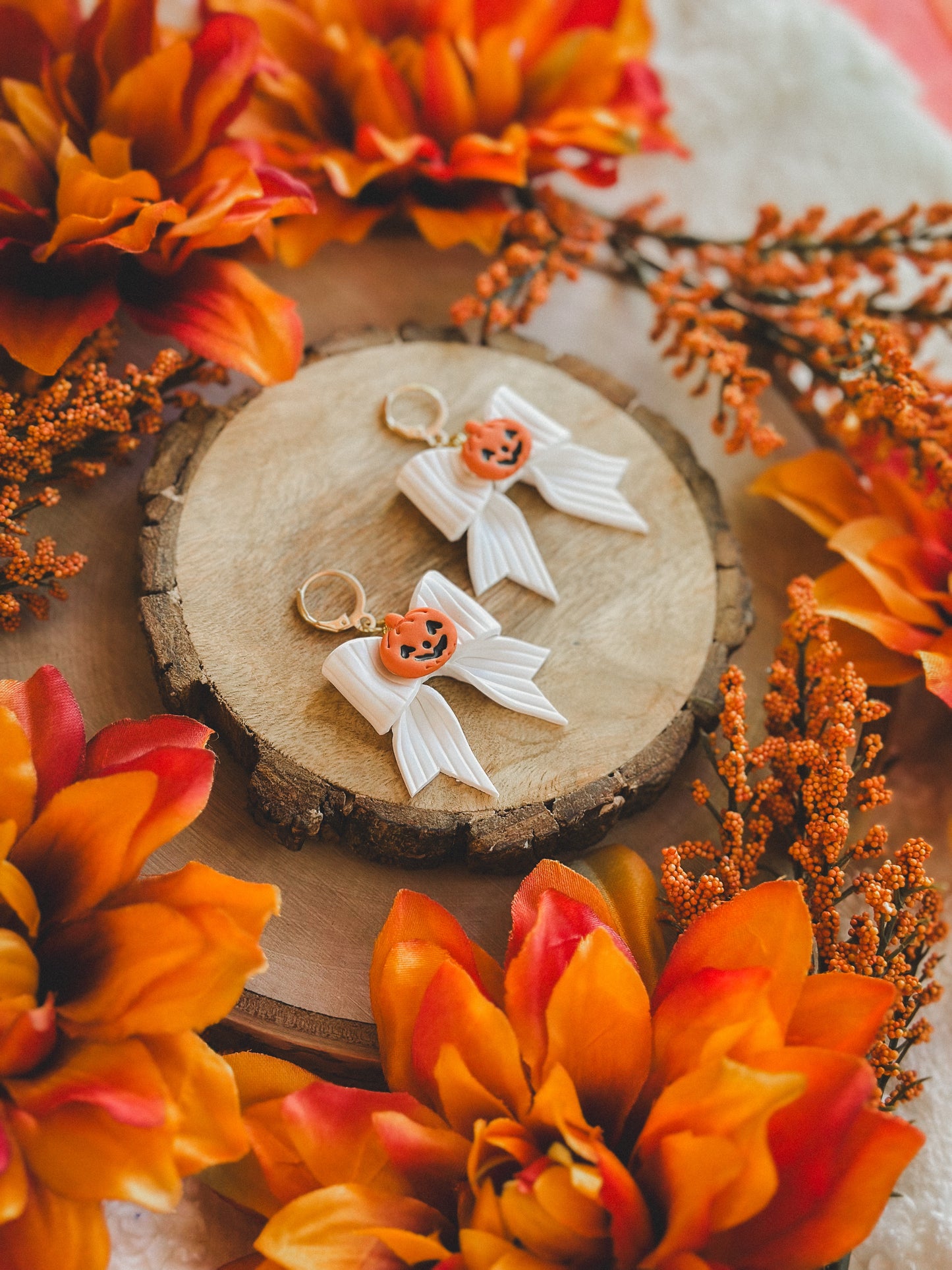 Corduroy Cream Pumpkin Bows