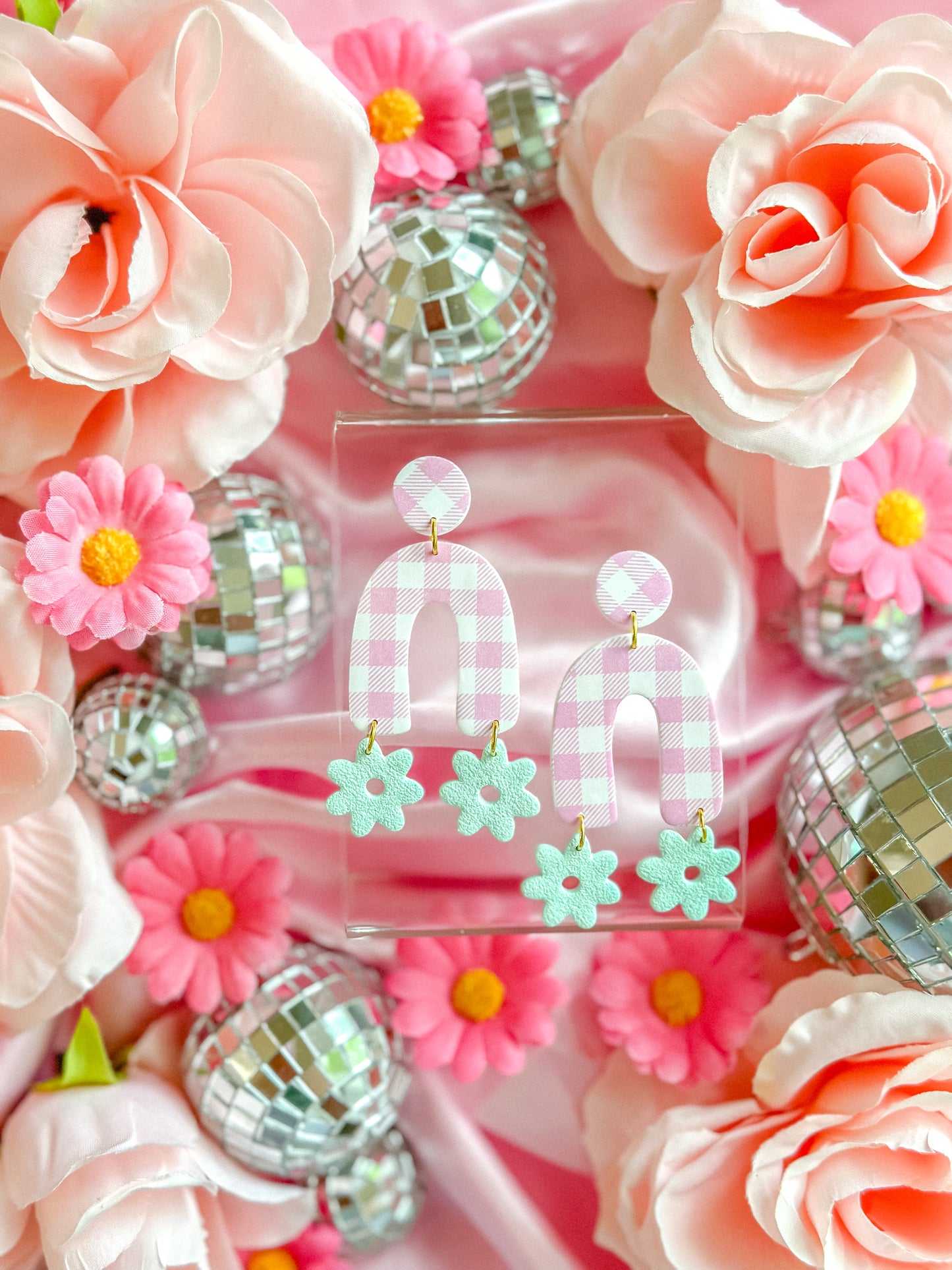 Pink Gingham Barbie Flower Arches