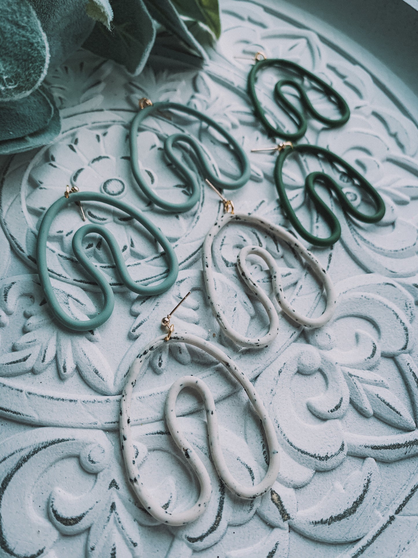 Arch Outline Dangle Earrings // Sage